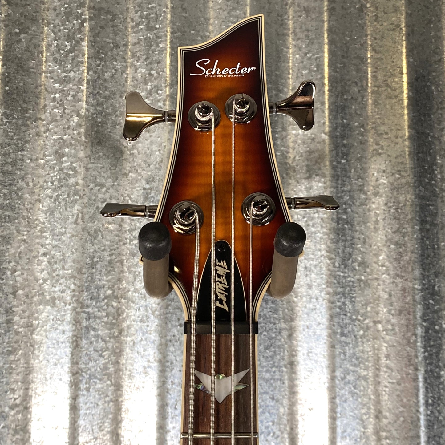 Schecter Omen Extreme 4 String Bass Vintage Sunburst Used
