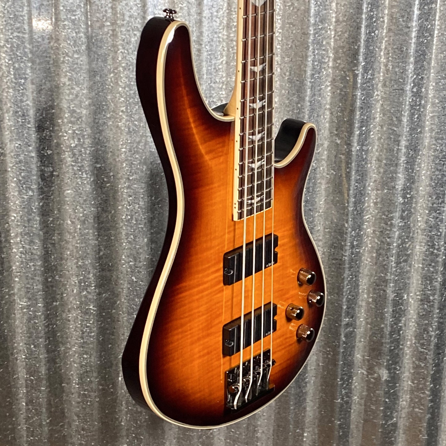 Schecter Omen Extreme 4 String Bass Vintage Sunburst Used
