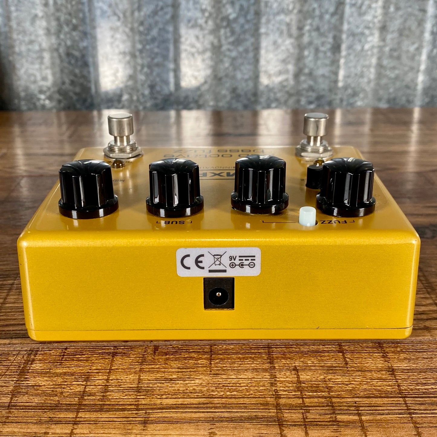 Dunlop MXR M287 Sub Octave Bass Fuzz Effect Pedal Demo