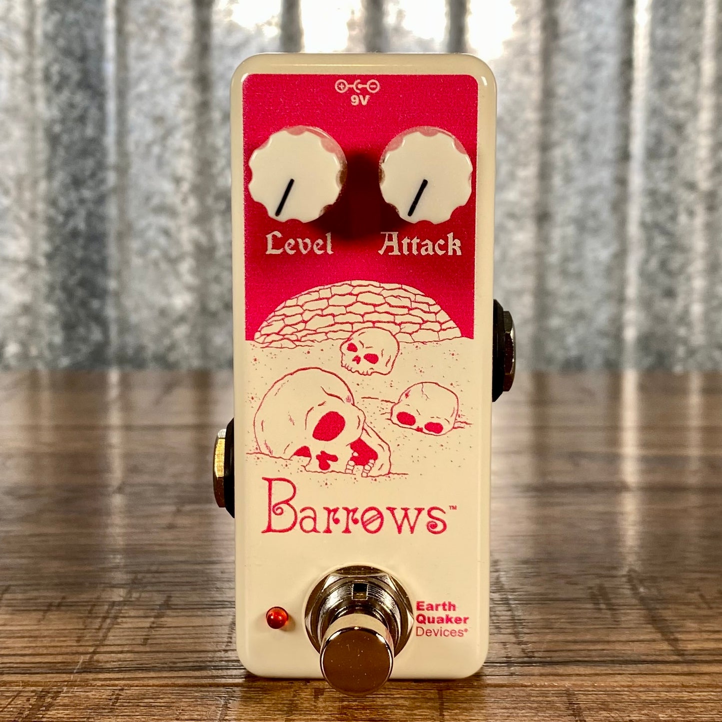 Earthquaker Devices EQD Barrows Fuzz Guitar Effect Pedal