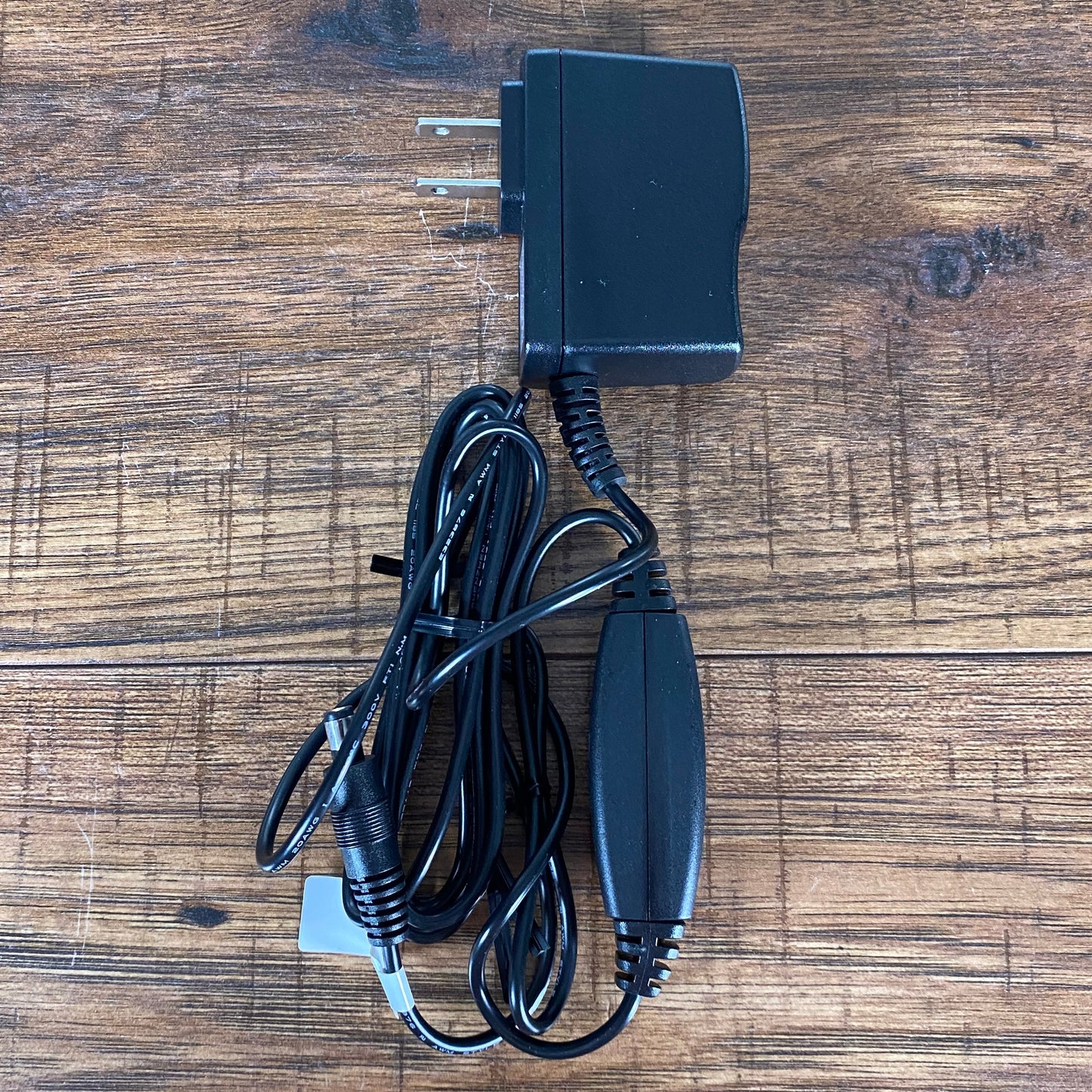 Boss XS-100 Poly Shifter Pitch Shift Guitar Bass Effect Pedal