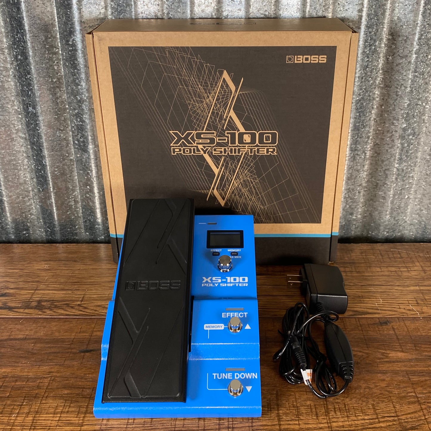 Boss XS-100 Poly Shifter Pitch Shift Guitar Bass Effect Pedal
