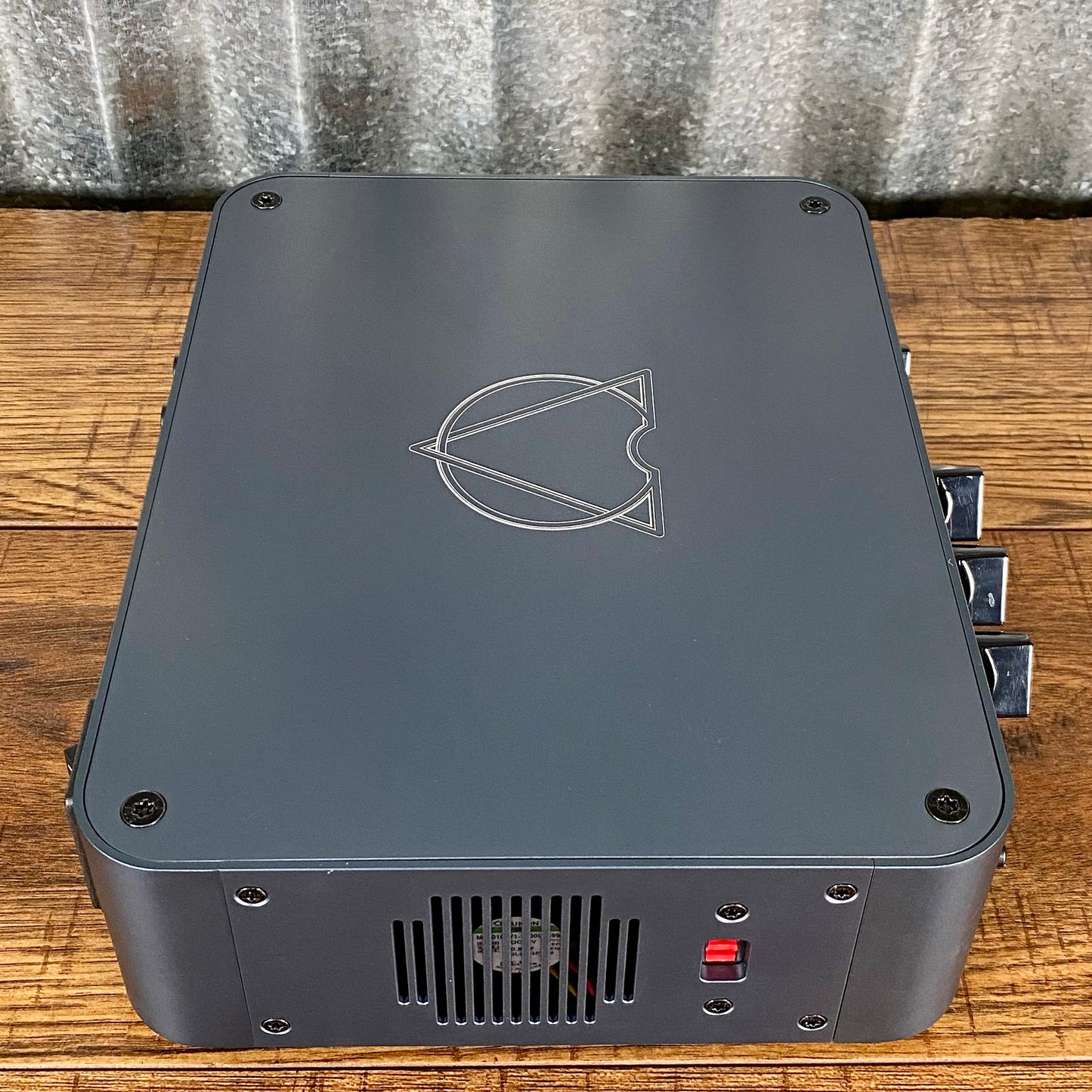 Darglass Alpha Omega 500 Watt Bass Amplifier Head B Stock