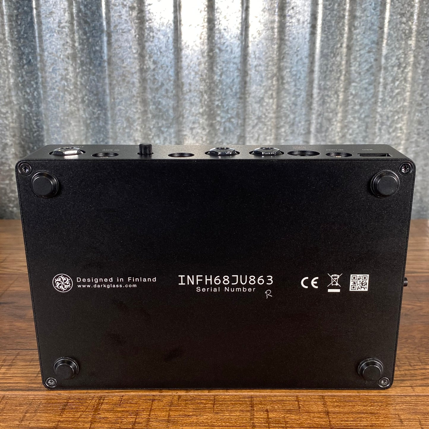 Darkglass Microtubes Infinity Distortion Compressor Bass Effect Pedal B Stock