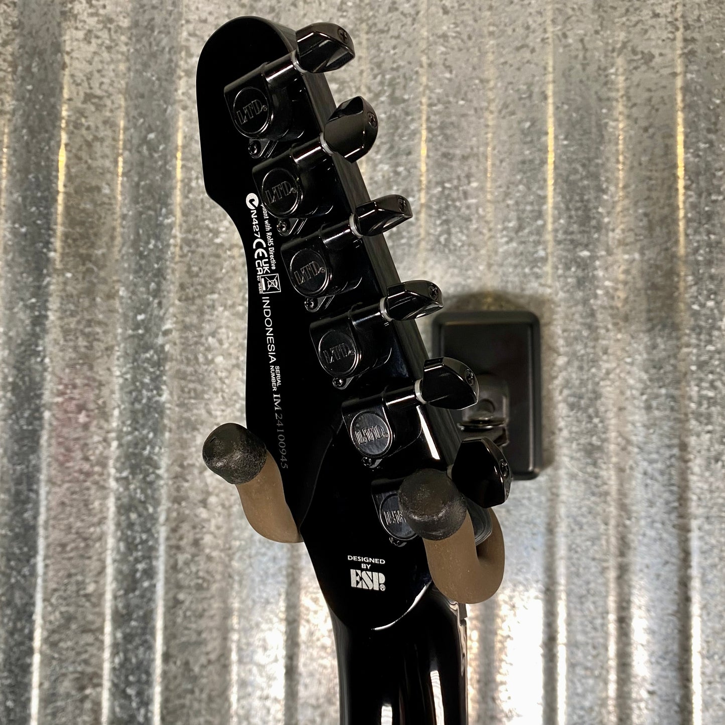 ESP LTD TE-200 Gloss Black Guitar LTE200BLK #0945 Used