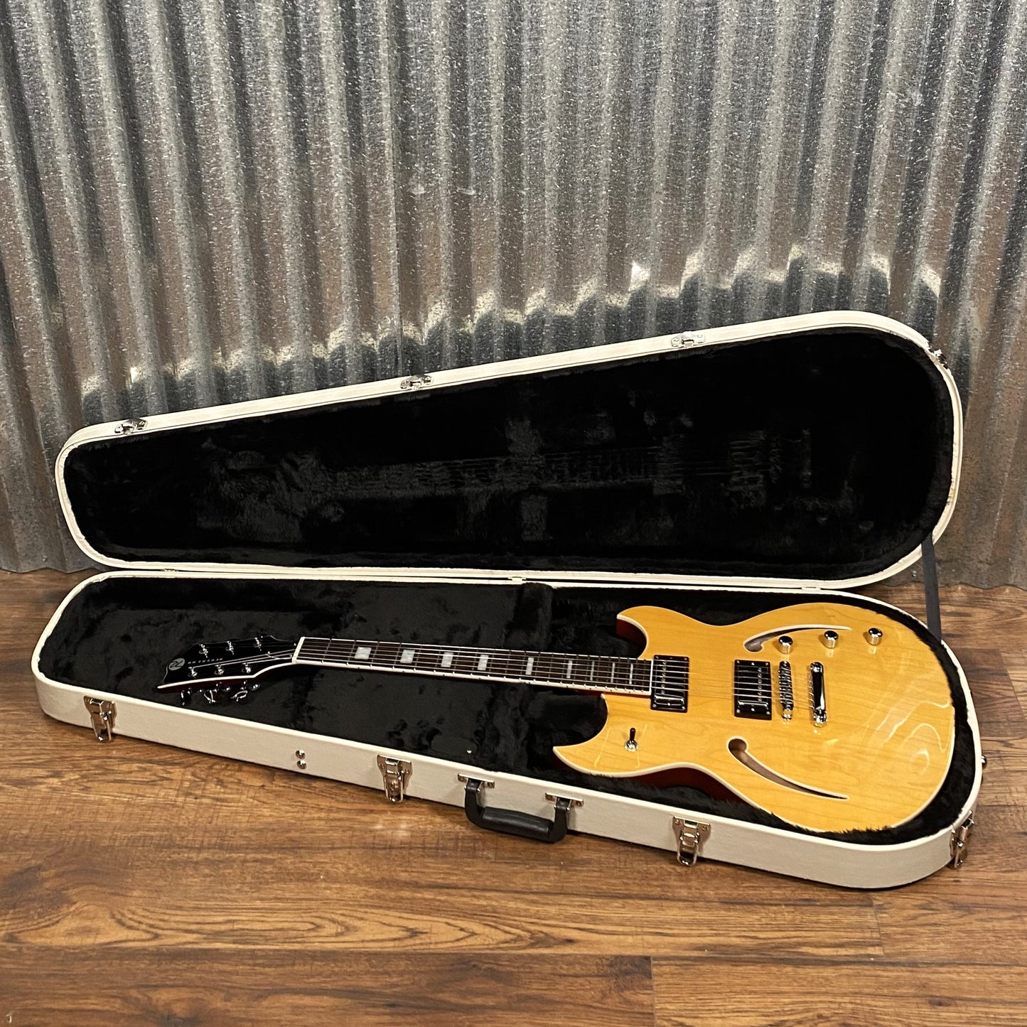 Reverend Limited Edition Manta Ray Semi Hollow Body Archtop Vintage Clear Natural Guitar & Case #3