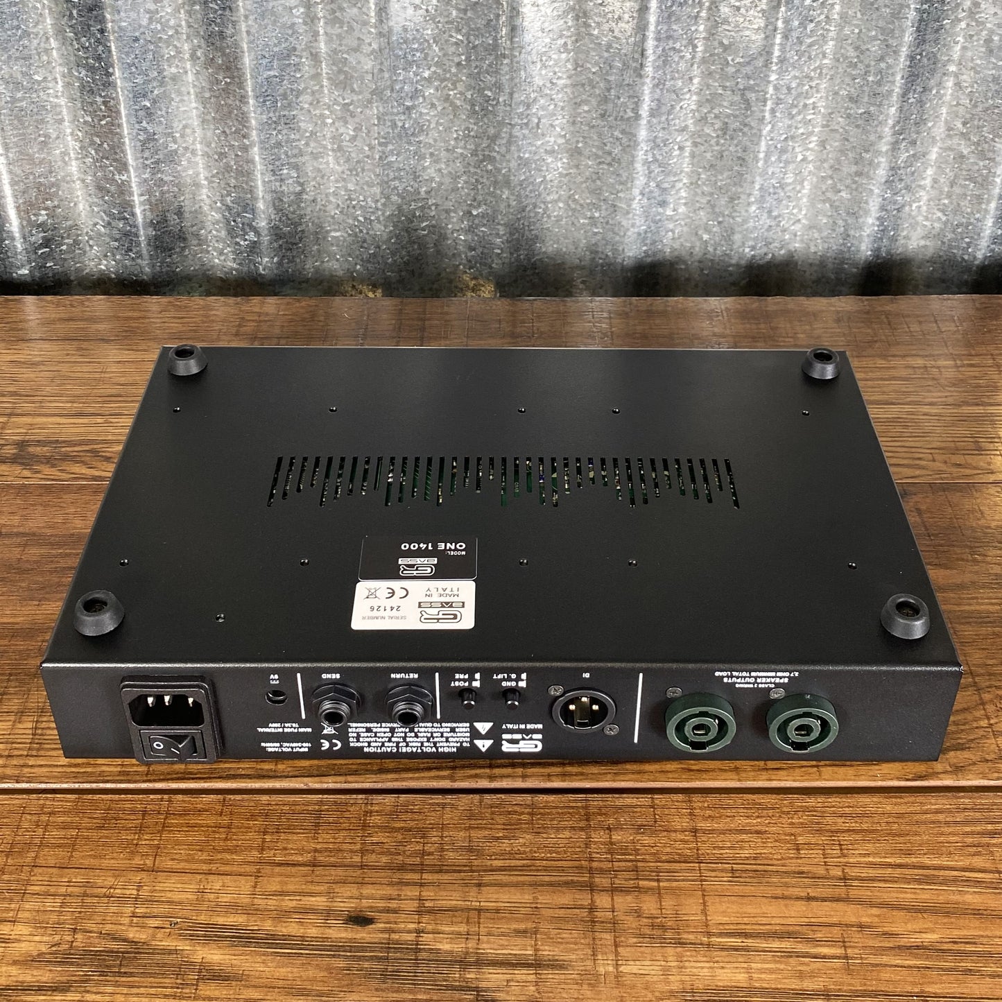 GR Bass ONE 1400 Watt Bass Amplifier Head Black