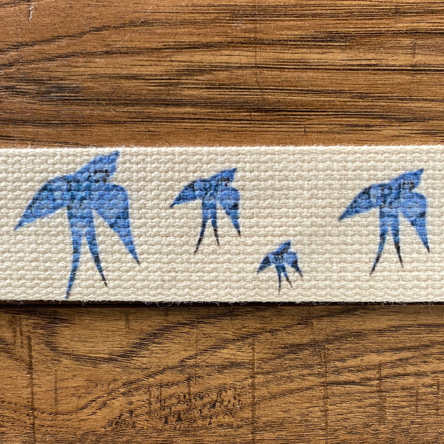 Levy's MC8U-006 2" Cotton Guitar Bass Strap Cream Blue Birds