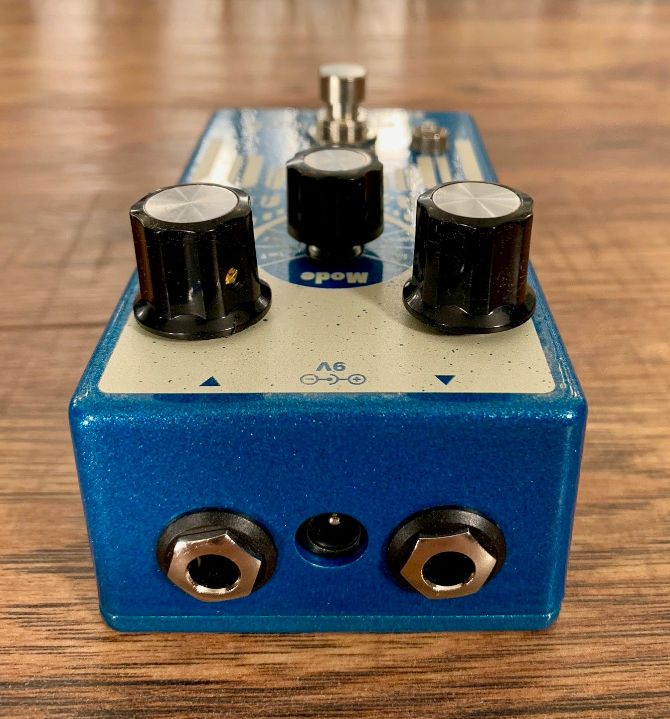 Earthquaker Devices EQD Aqueduct Vibrato Guitar Effect Pedal