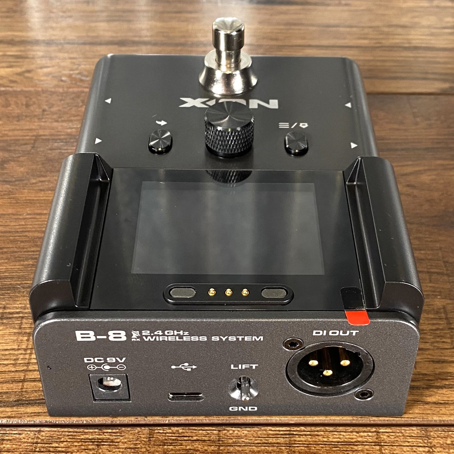 NUX B-8 Rechargeable Wireless Guitar System Effect Loop DI Chromatic Tuner & Boost