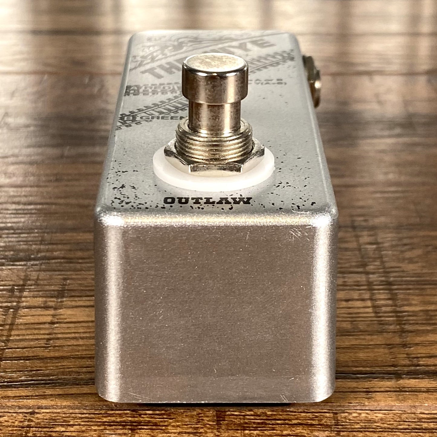 Outlaw Effects The Wye ABY Switch Guitar Effect Pedal