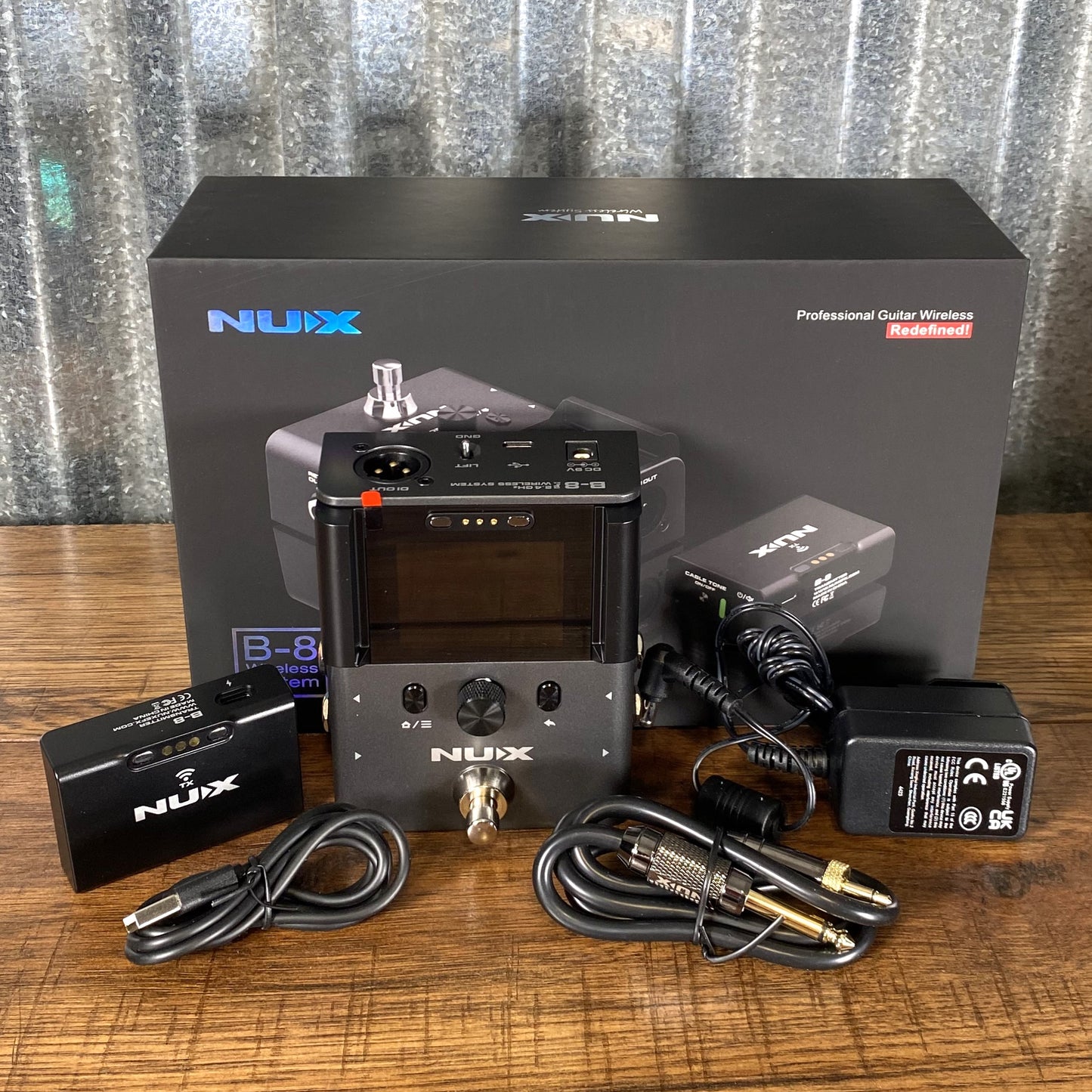 NUX B-8 Rechargeable Wireless Guitar System Effect Loop DI Chromatic Tuner & Boost