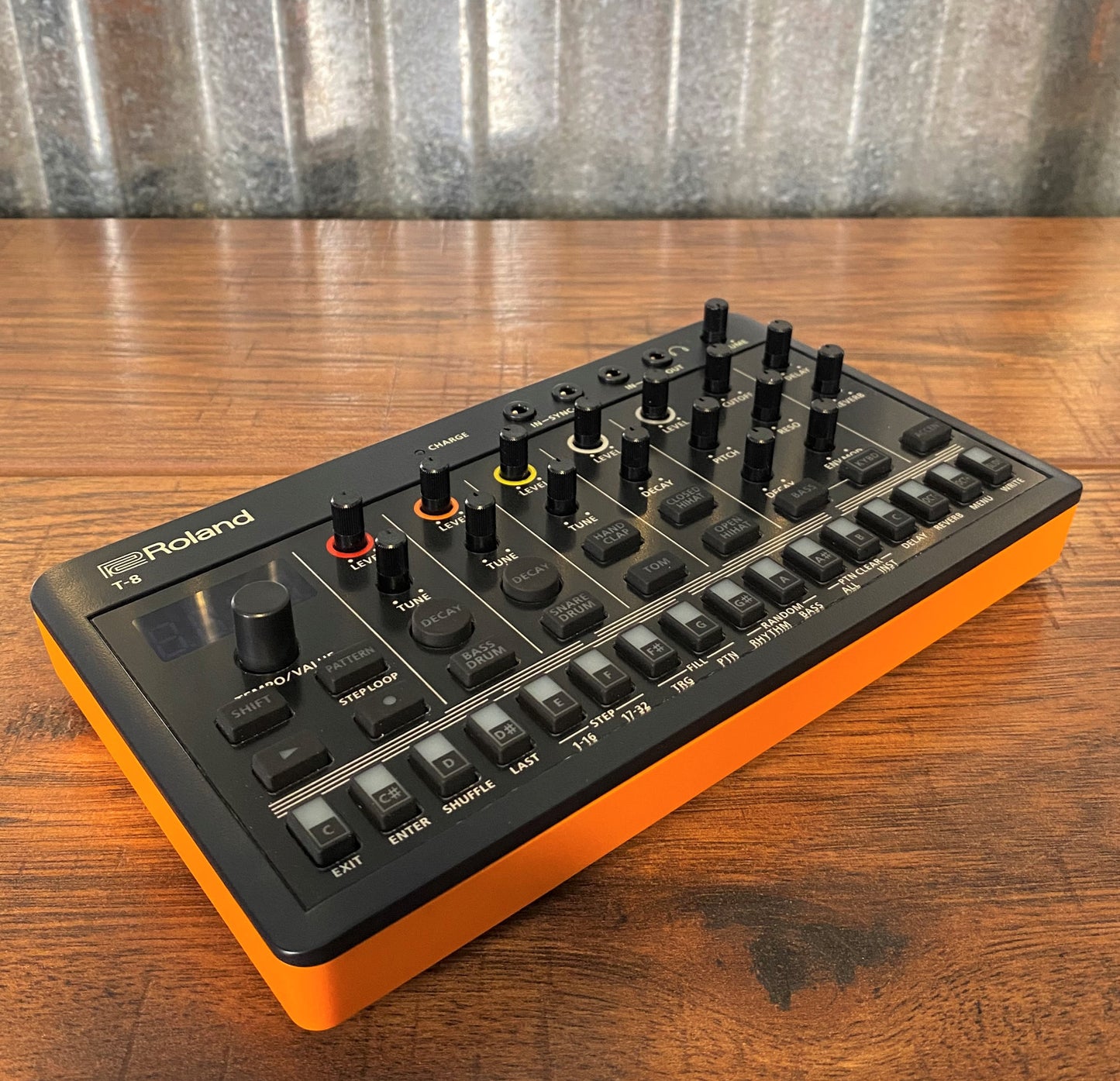 Roland T-8 AIRA Compact Beat Machine Synthesizer Drum Machine