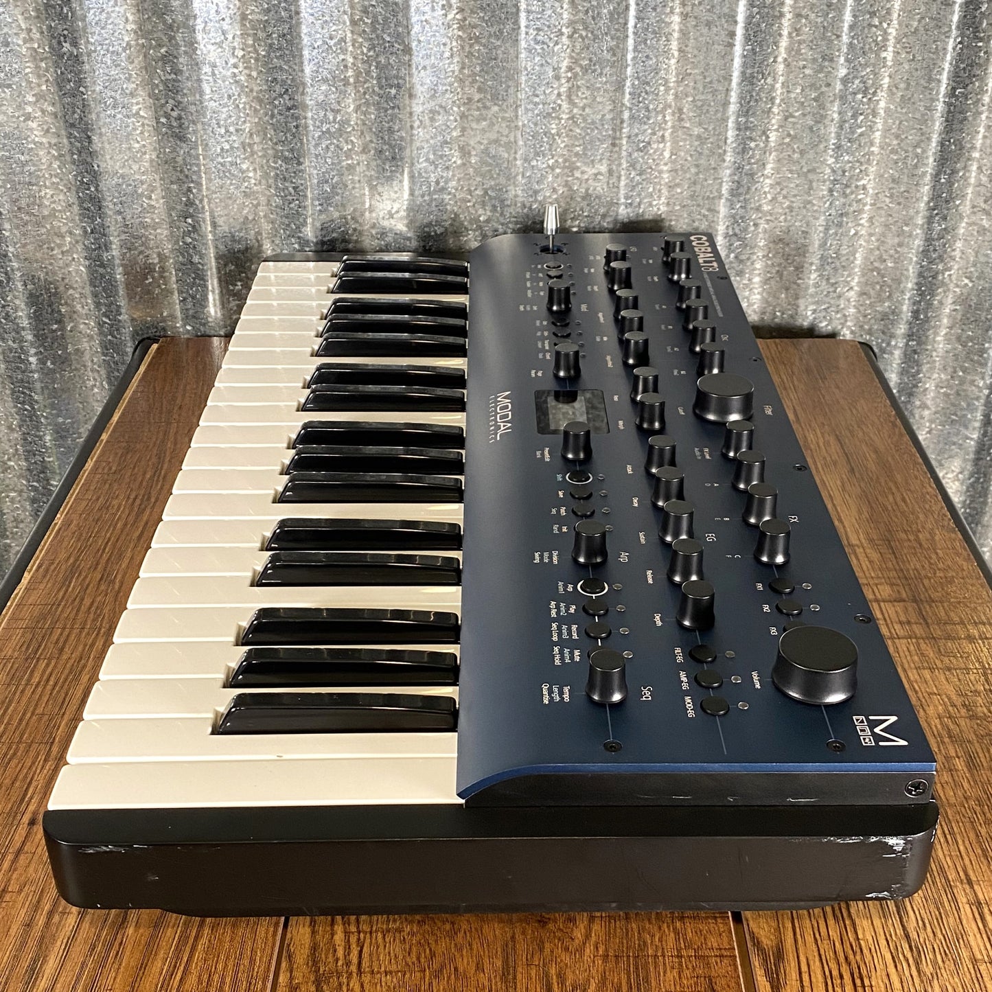 Modal Cobalt 8 37 Key 8 Voice Extended Virtual-Analogue Synthesizer Used