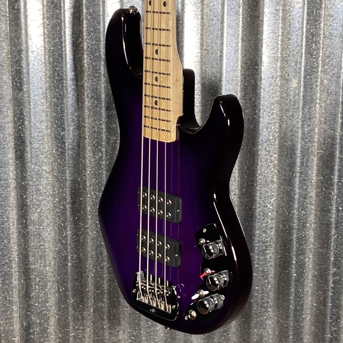 G&L USA CLF Research L-2000 Purpleburst 4 String Bass & Bag L2000 #2078