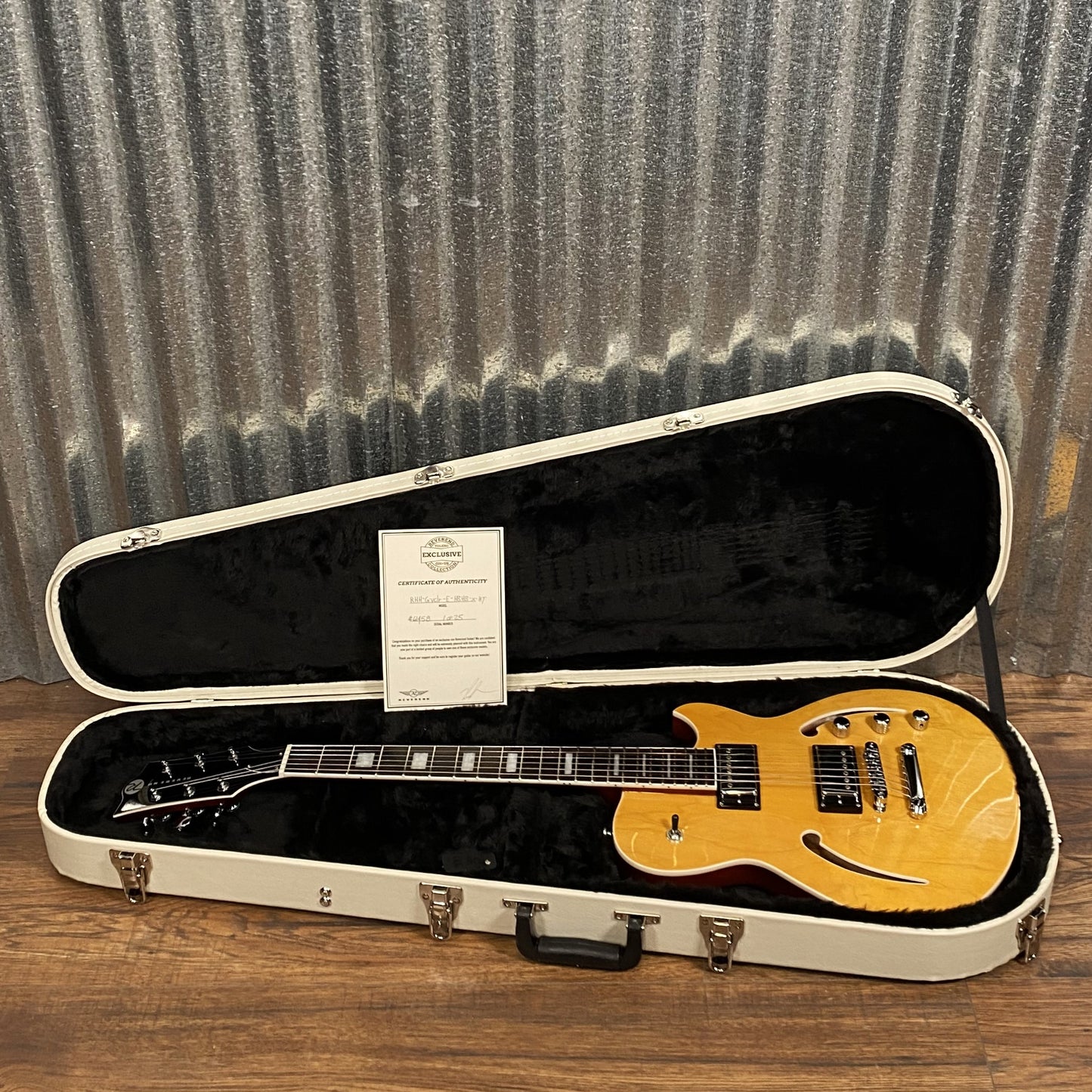 Reverend Limited Edition Roundhouse Semi Hollow Body Archtop Vintage Clear Natural Guitar & Case