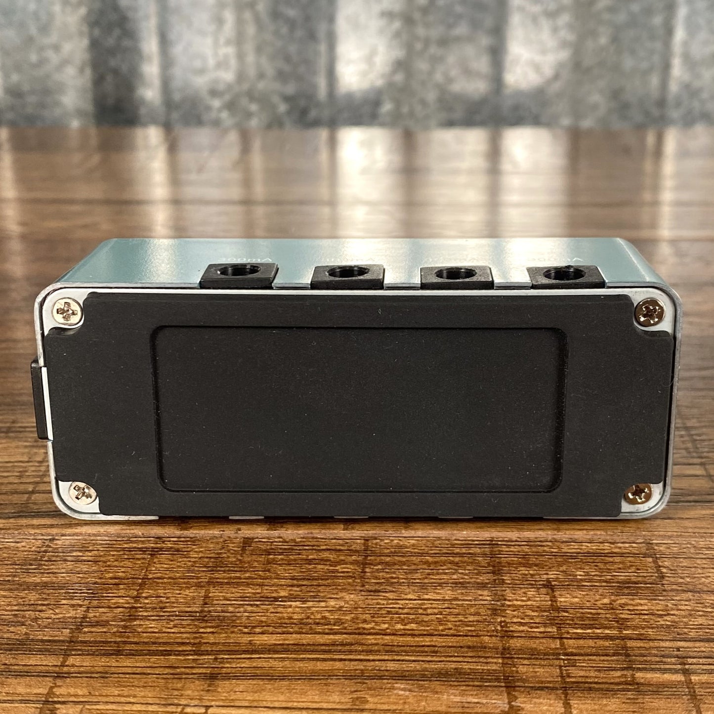 Outlaw Effects Kerosene Mini Pedalboard Power Supply & Cables Guitar Effect Pedal