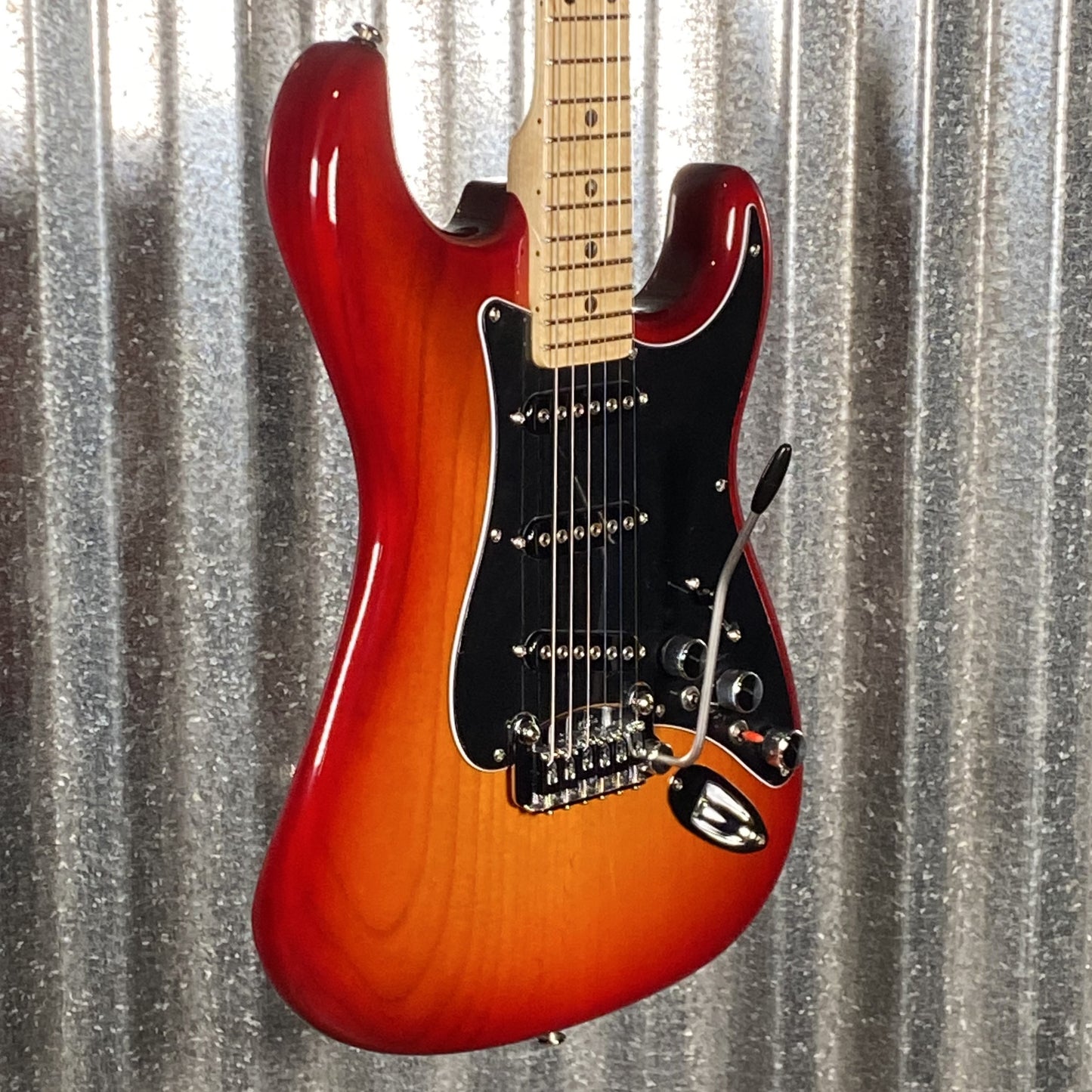 G&L USA CLF Research S-500 Active Cherryburst Guitar & Bag S500 #5215 Used