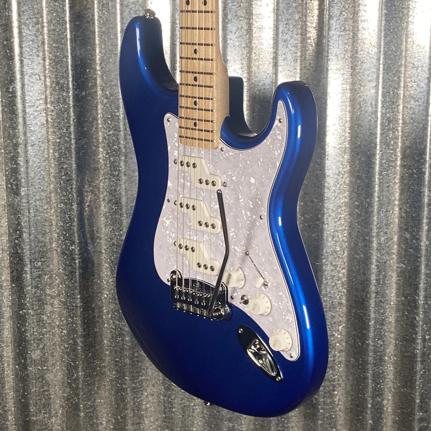 G&L USA Fullerton Deluxe Comanche Blueburst Guitar & Bag #3135