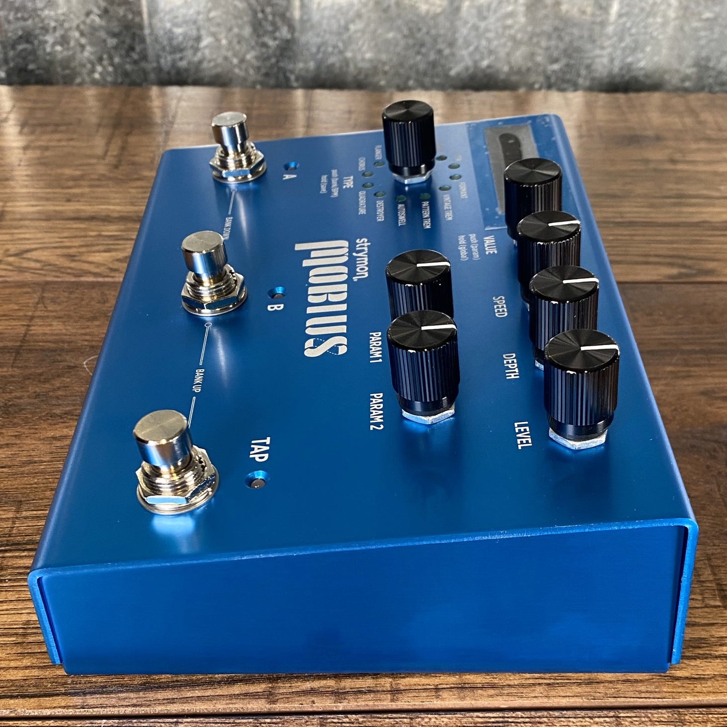 Strymon Mobius Multi Modulation Guitar Effect Pedal