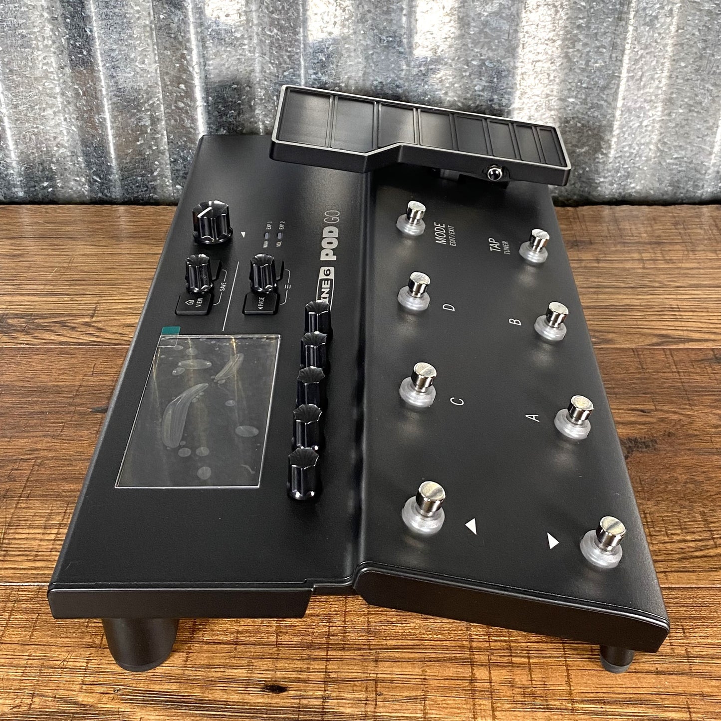 Line 6 Pod Go Multi-Effect Guitar Bass Effect Pedal Used