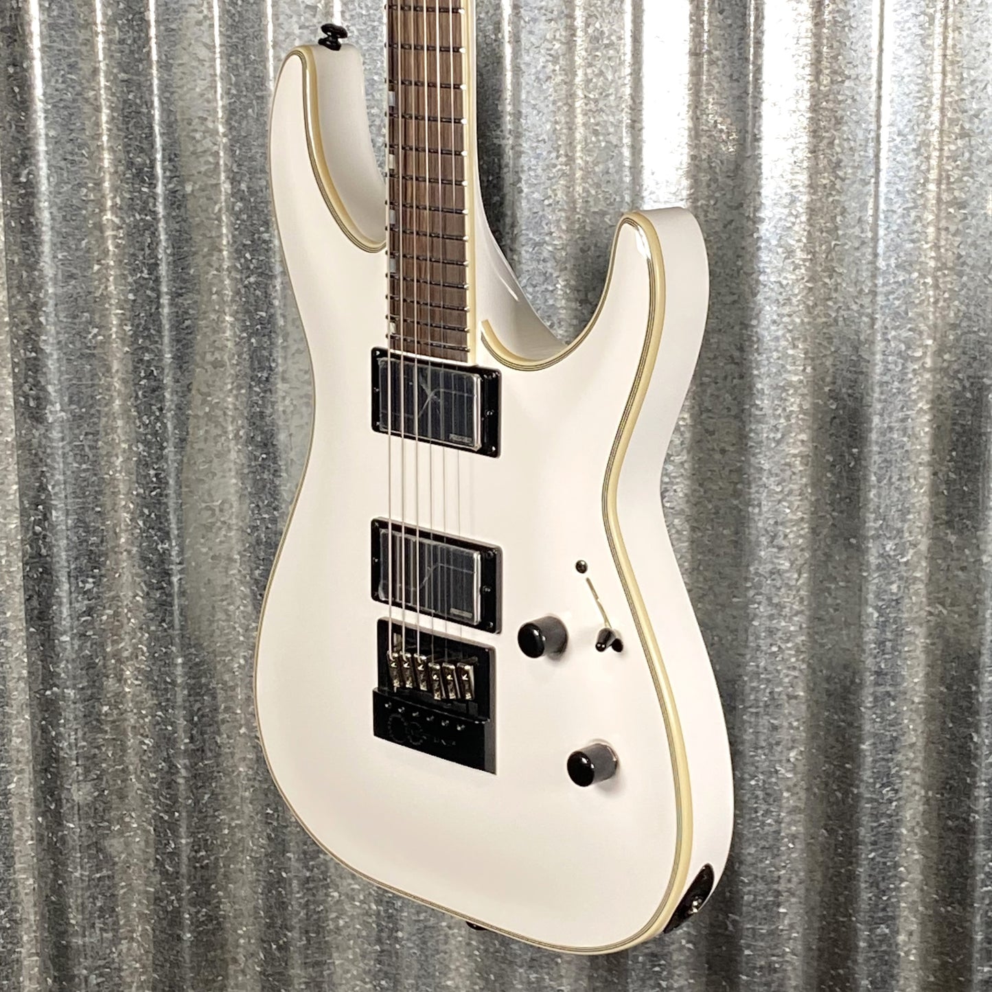 ESP LTD MH-1000 Evertune Snow White Guitar LMH1000ETSW #0810 Used