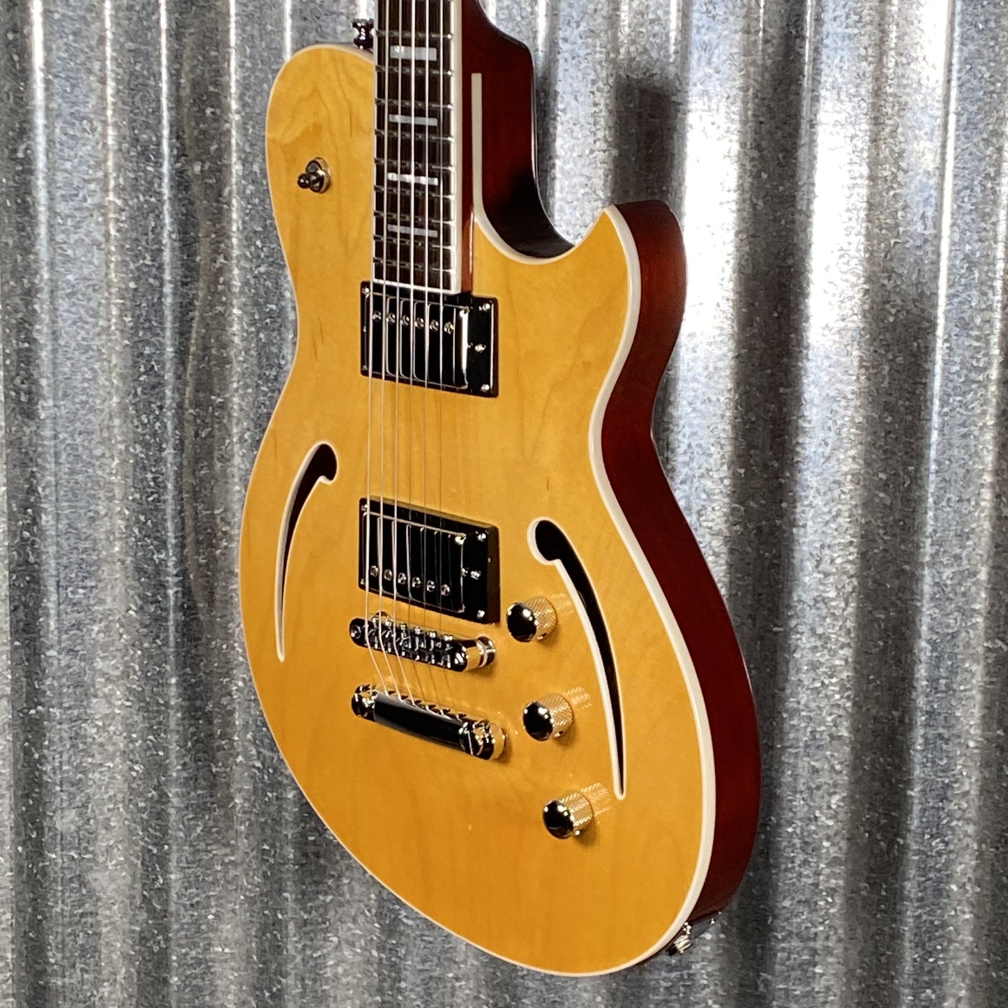 Reverend Limited Edition Roundhouse Semi Hollow Body Archtop Vintage Clear Natural Guitar Blem #11