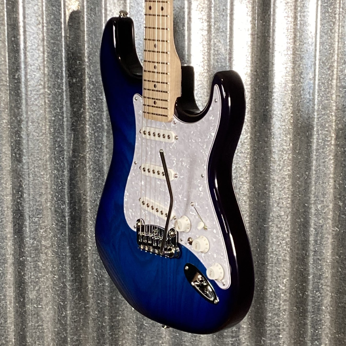G&L USA Fullerton Deluxe S-500 Blueburst Guitar & Bag S500 #8192