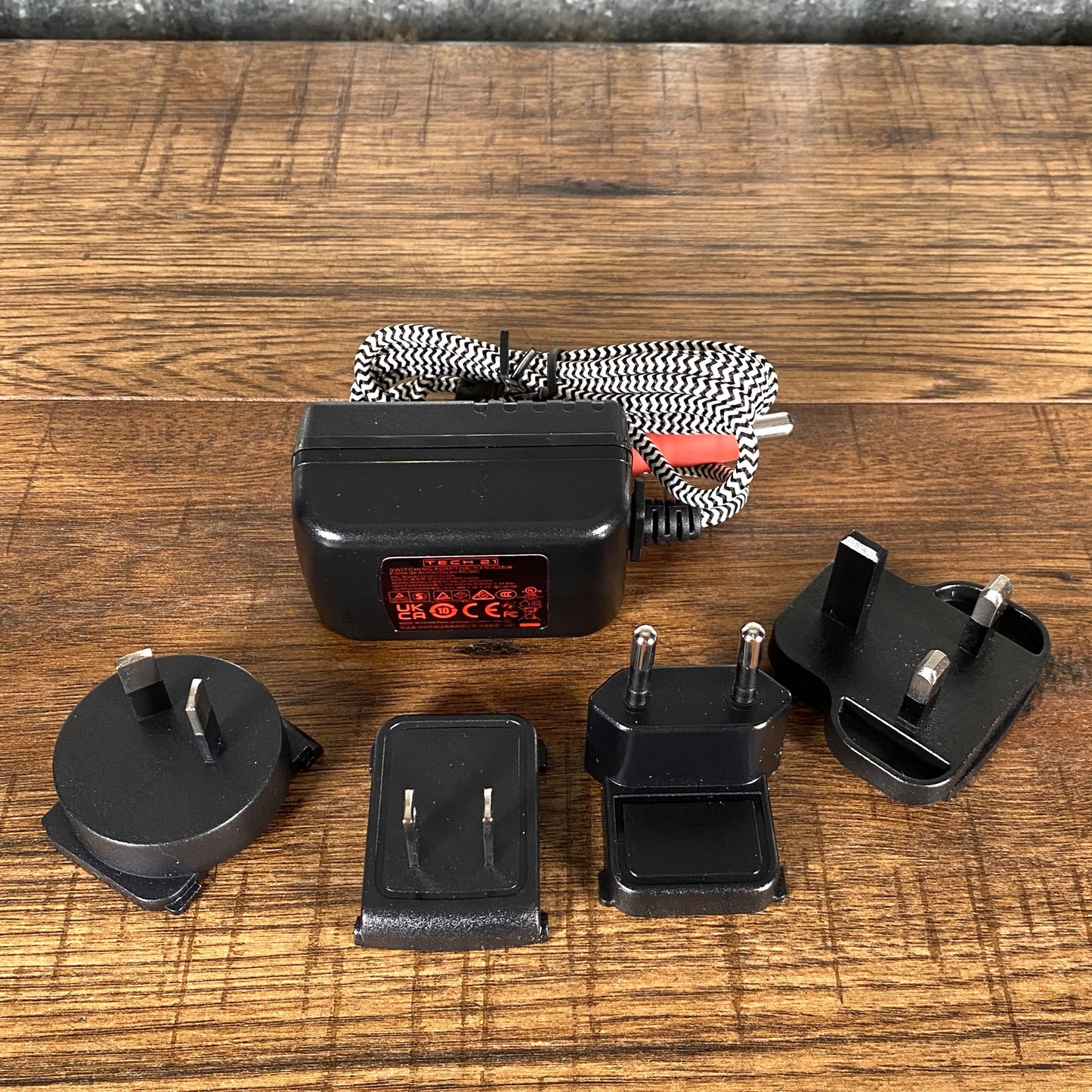 Tech 21 NYC SansAmp XB Driver Dual Amp Bi Amp Bass Preamp Effect Pedal XBDR