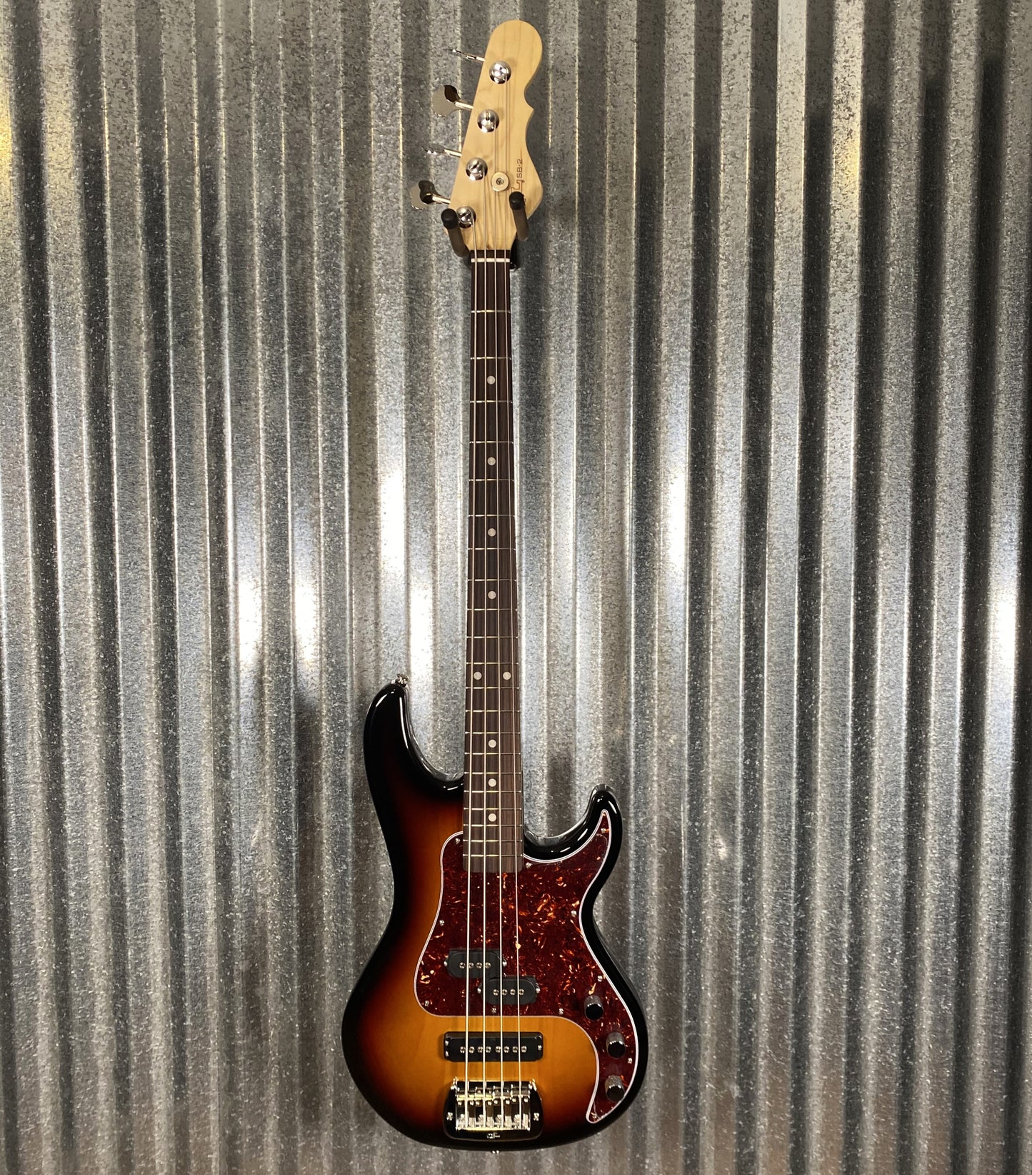 G&L USA Fullerton Deluxe SB-2 4 String Bass 3 Tone Sunburst & Bag SB2 #1066