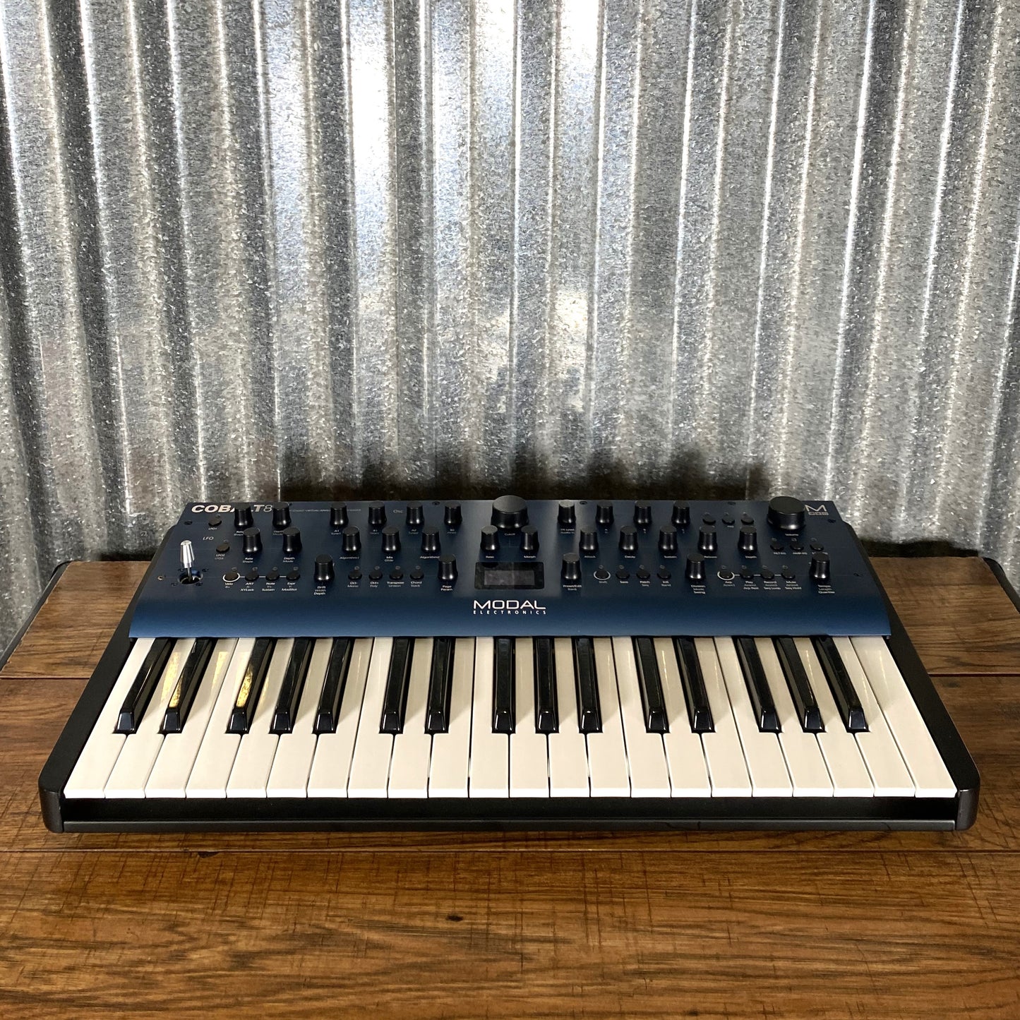 Modal Cobalt 8 37 Key 8 Voice Extended Virtual-Analogue Synthesizer Used