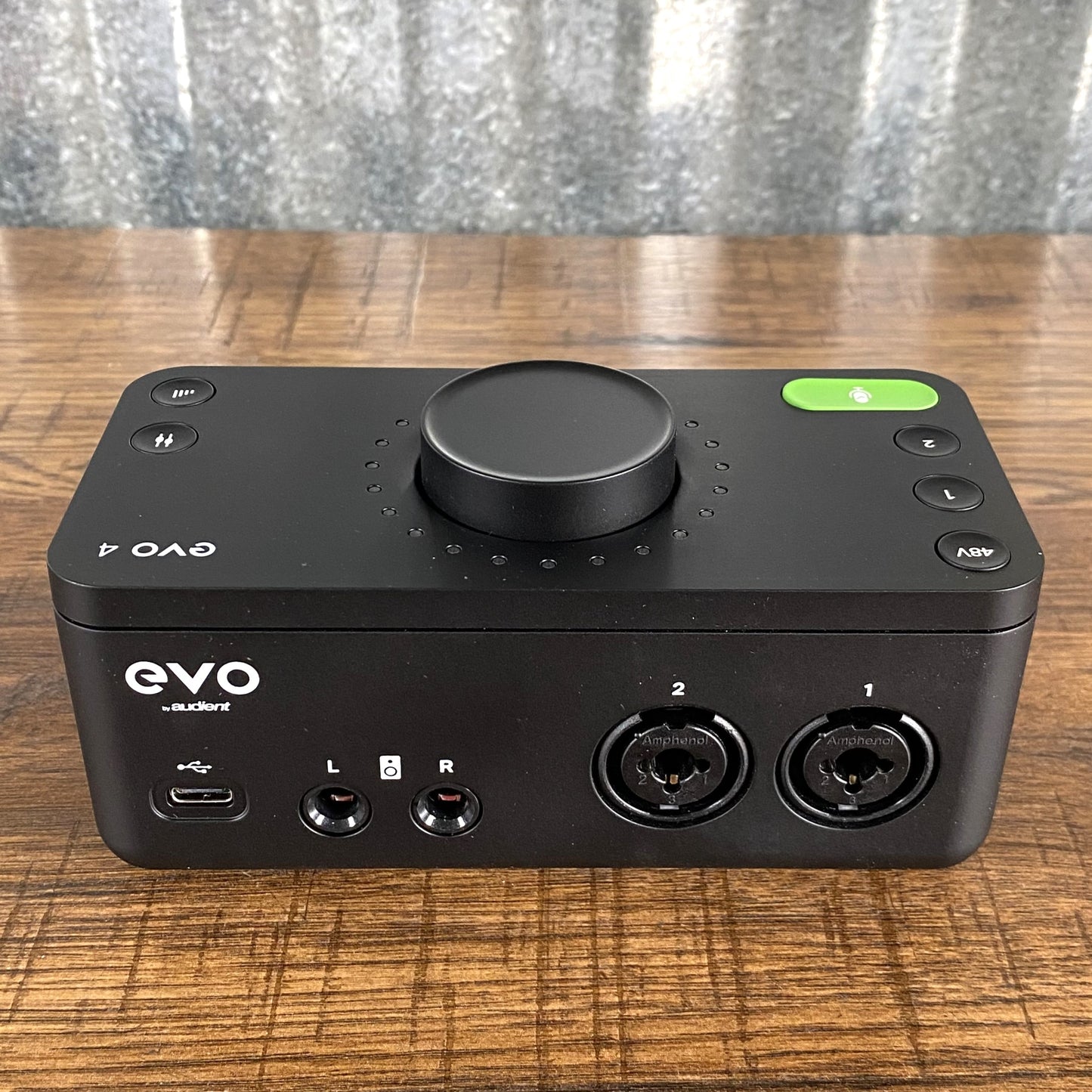 Audient EVOAUDIENT EVO Start Recording Bundle Interface, Microphone, Headphones