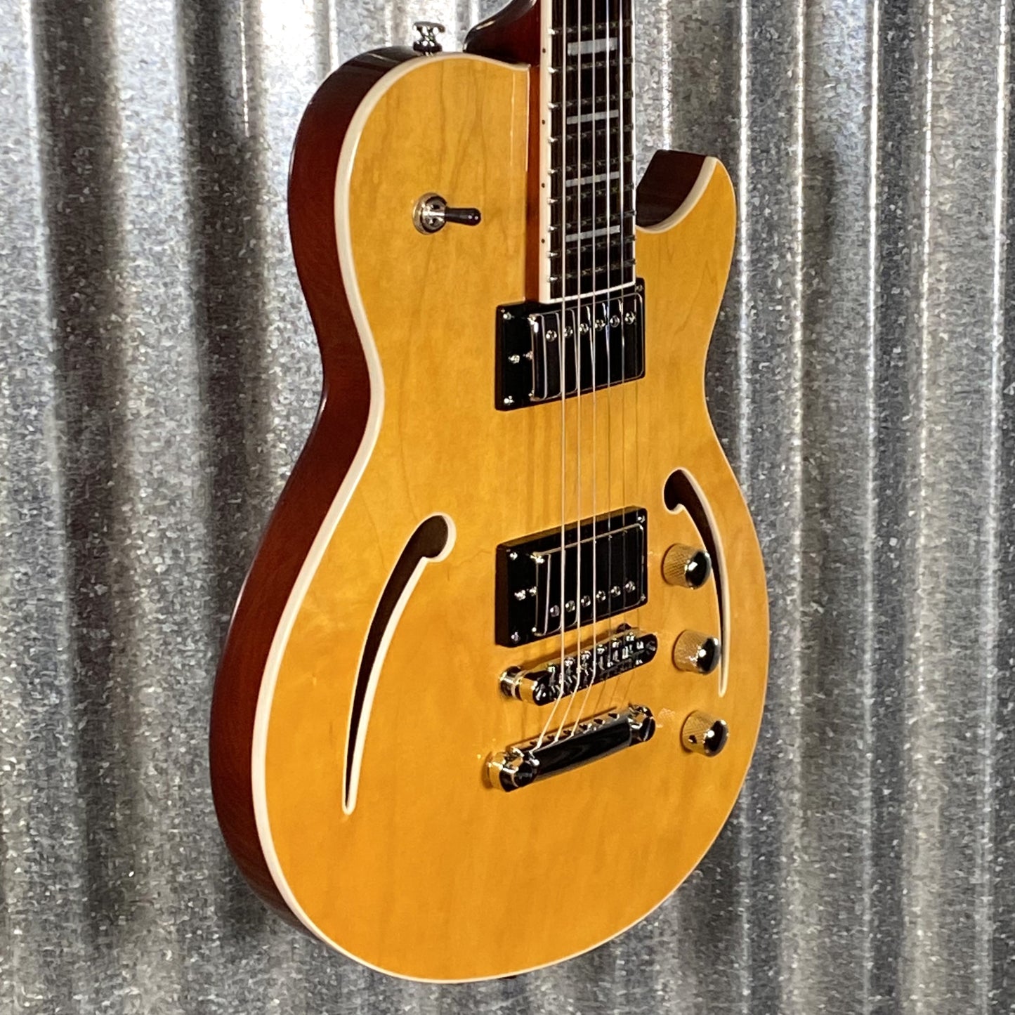 Reverend Limited Edition Roundhouse Semi Hollow Body Archtop Vintage Clear Natural Guitar & Case