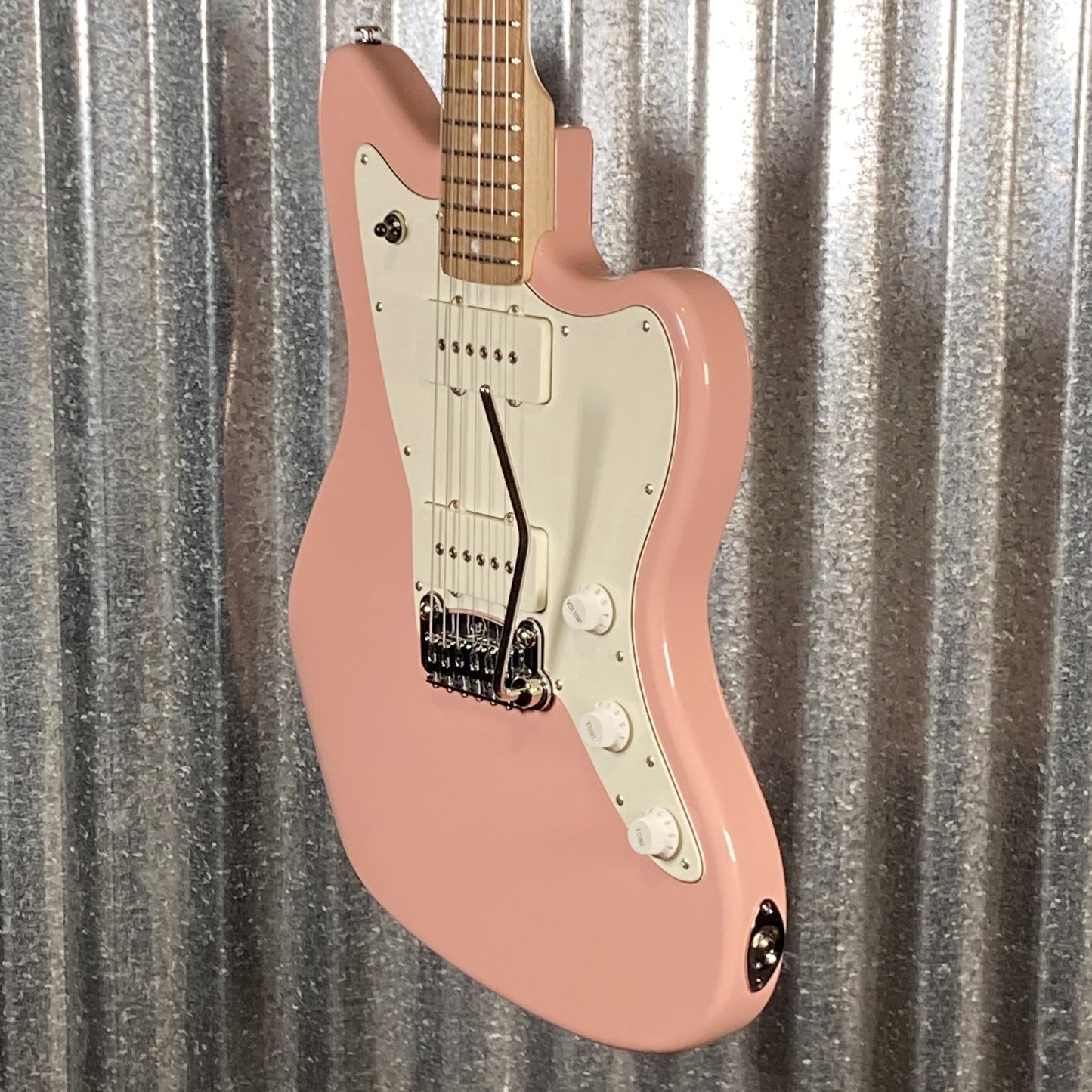 G&L USA Fullerton Deluxe Doheny Shell Pink Guitar & Bag #0093 Used