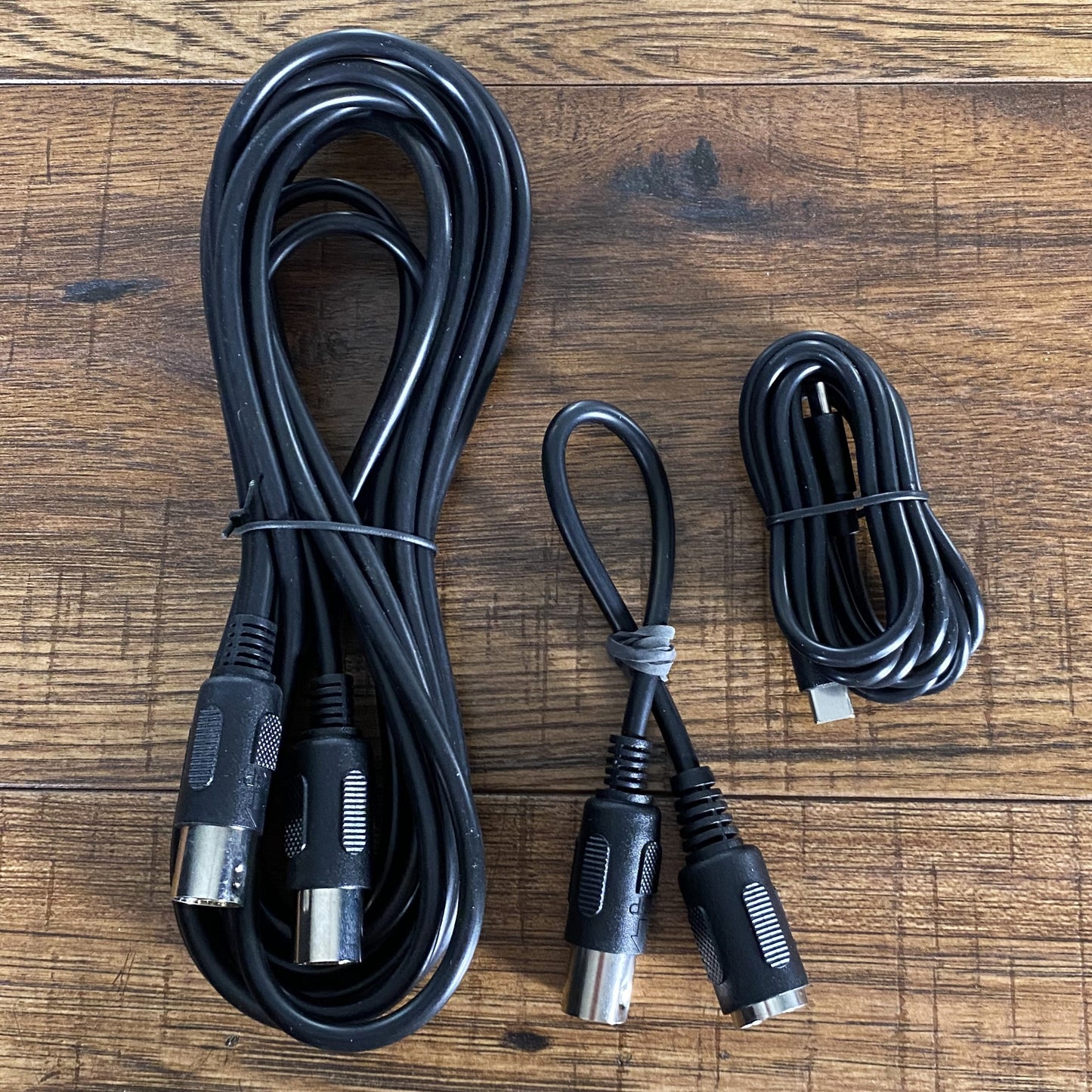 Darkglass E500 Exponent 500 Watt Bass Amplifier Head & DGMF Midi Footswitch Limited Bundle DGEXMI