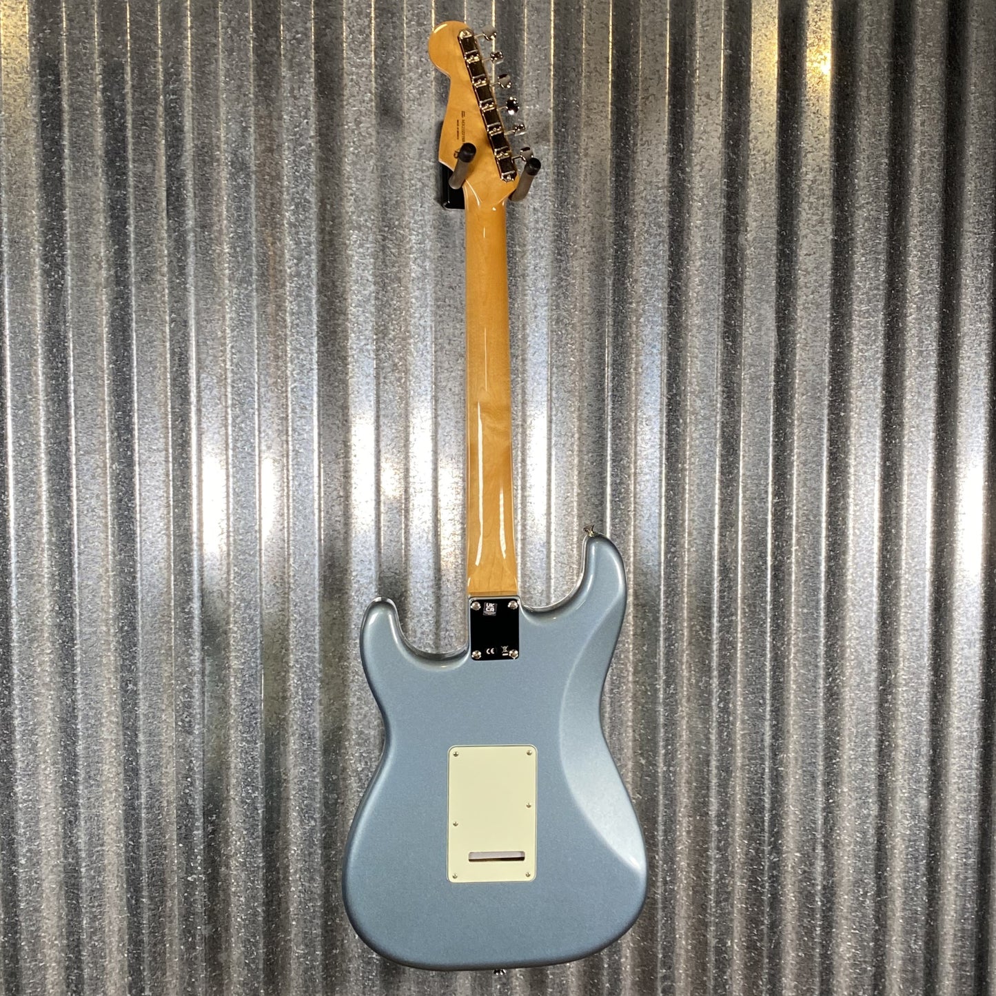 Fender Vintera 60's Stratocaster Ice Blue Metallic Guitar & Bag #1681