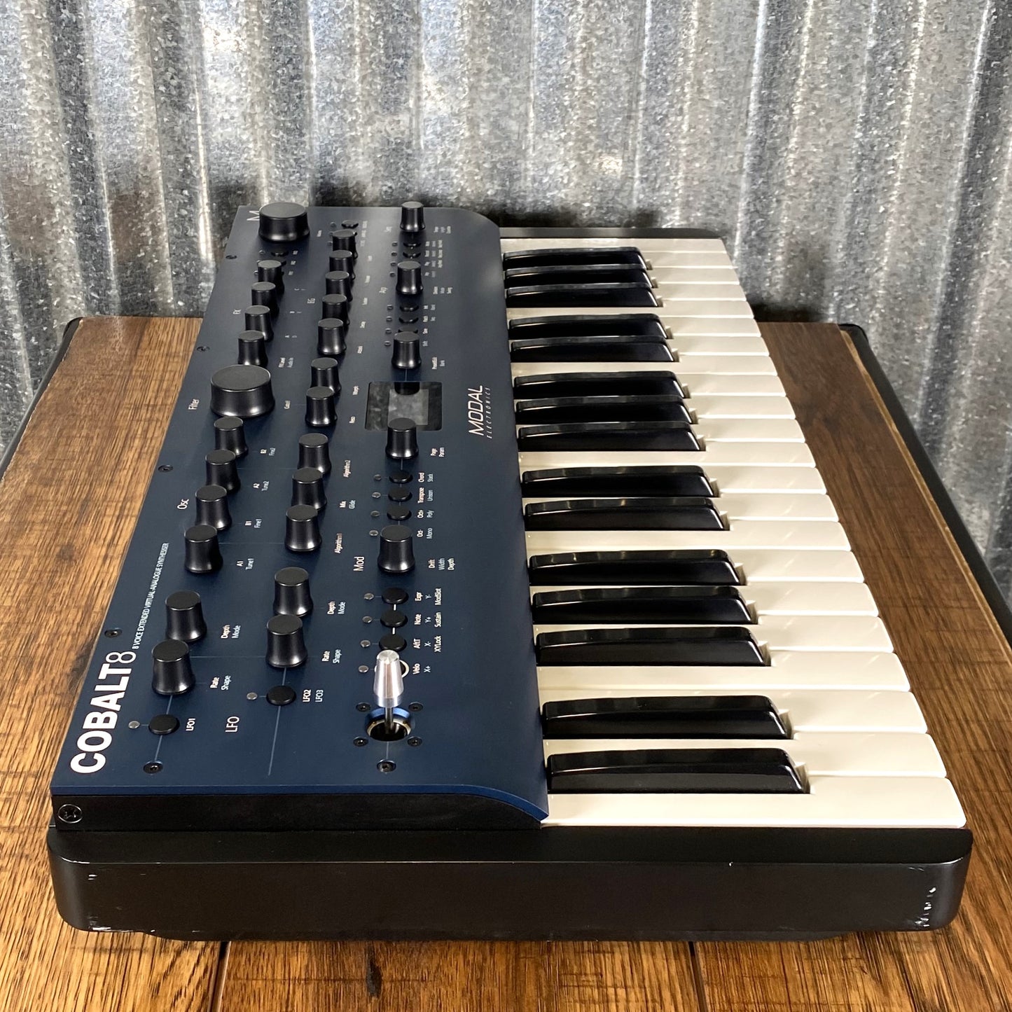 Modal Cobalt 8 37 Key 8 Voice Extended Virtual-Analogue Synthesizer Used