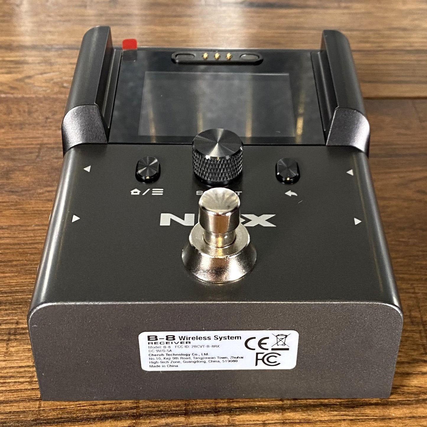 NUX B-8 Rechargeable Wireless Guitar System Effect Loop DI Chromatic Tuner & Boost