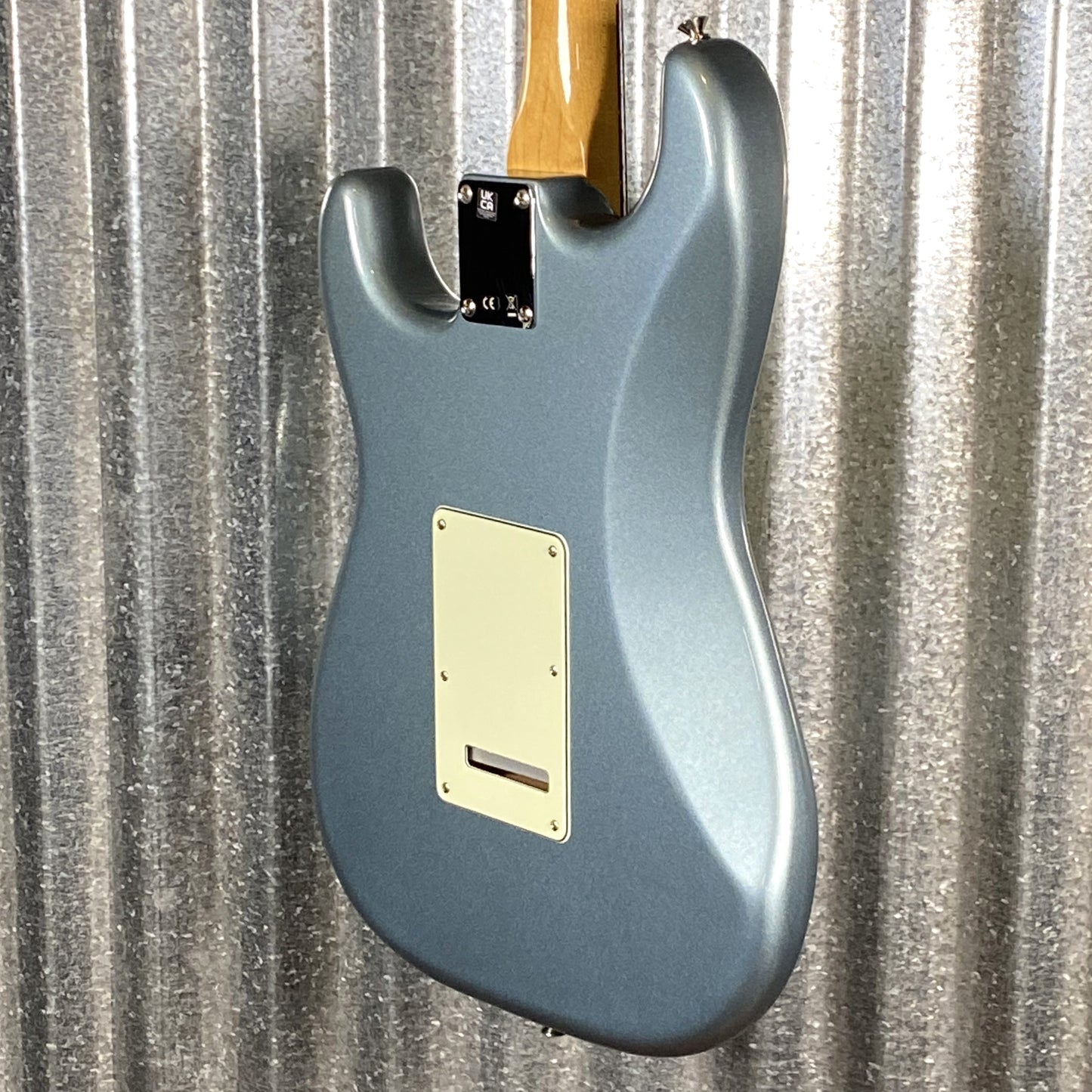 Fender Vintera 60's Stratocaster Ice Blue Metallic Guitar & Bag #1681