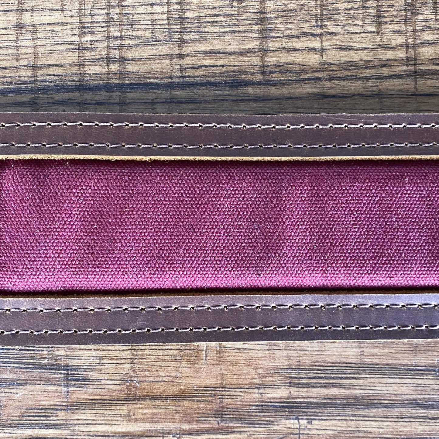 Levy's M317TRI-BRN-BRG 2.5" Crazy Horse Brown Leather Guitar Bass Strap Burgundy Insert