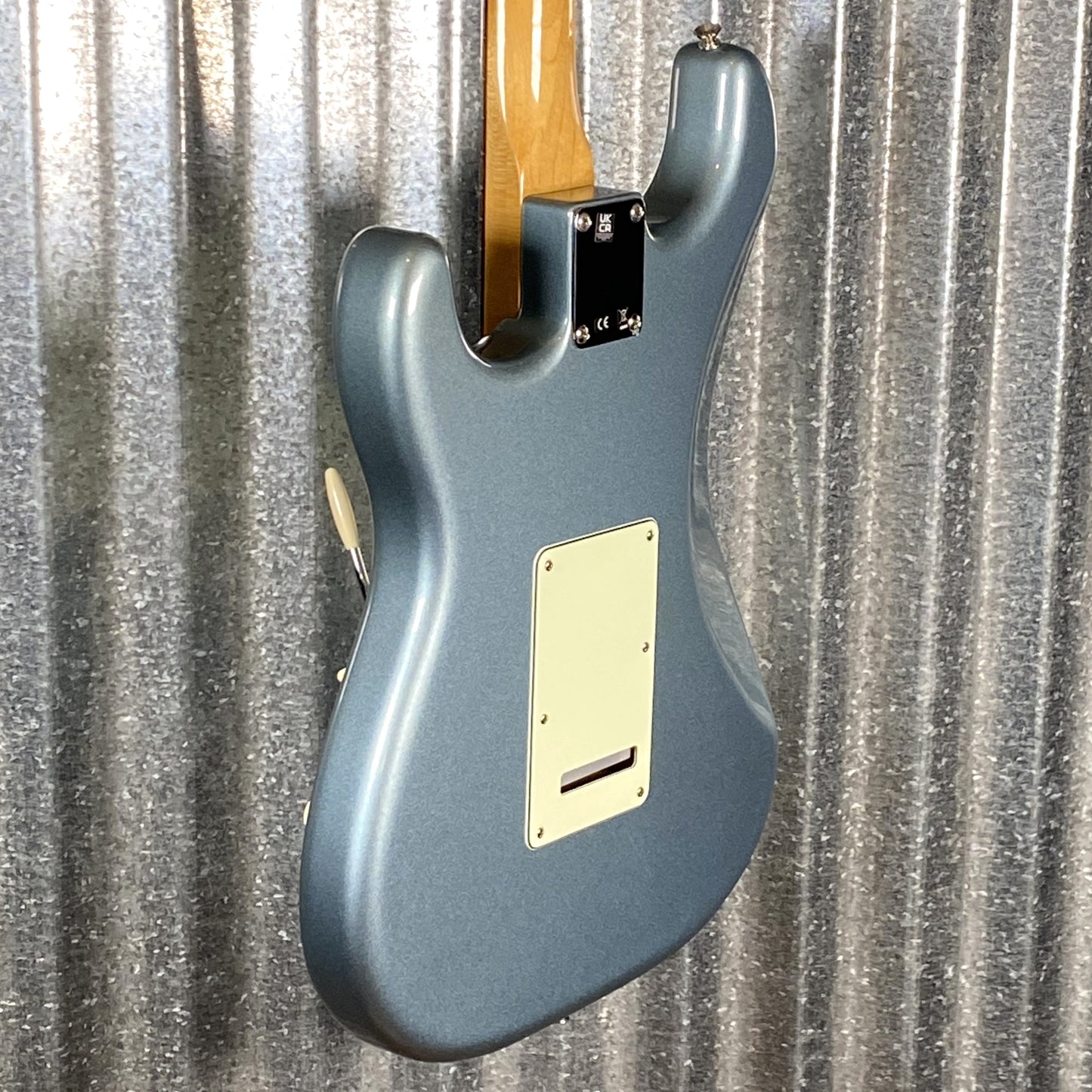 Fender Vintera 60's Stratocaster Ice Blue Metallic Guitar & Bag #1681
