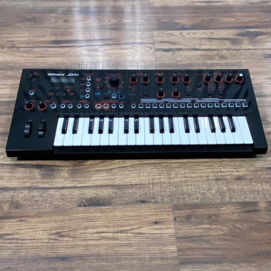 Roland JD-Xi Compact Sequencer Synthesizer Used
