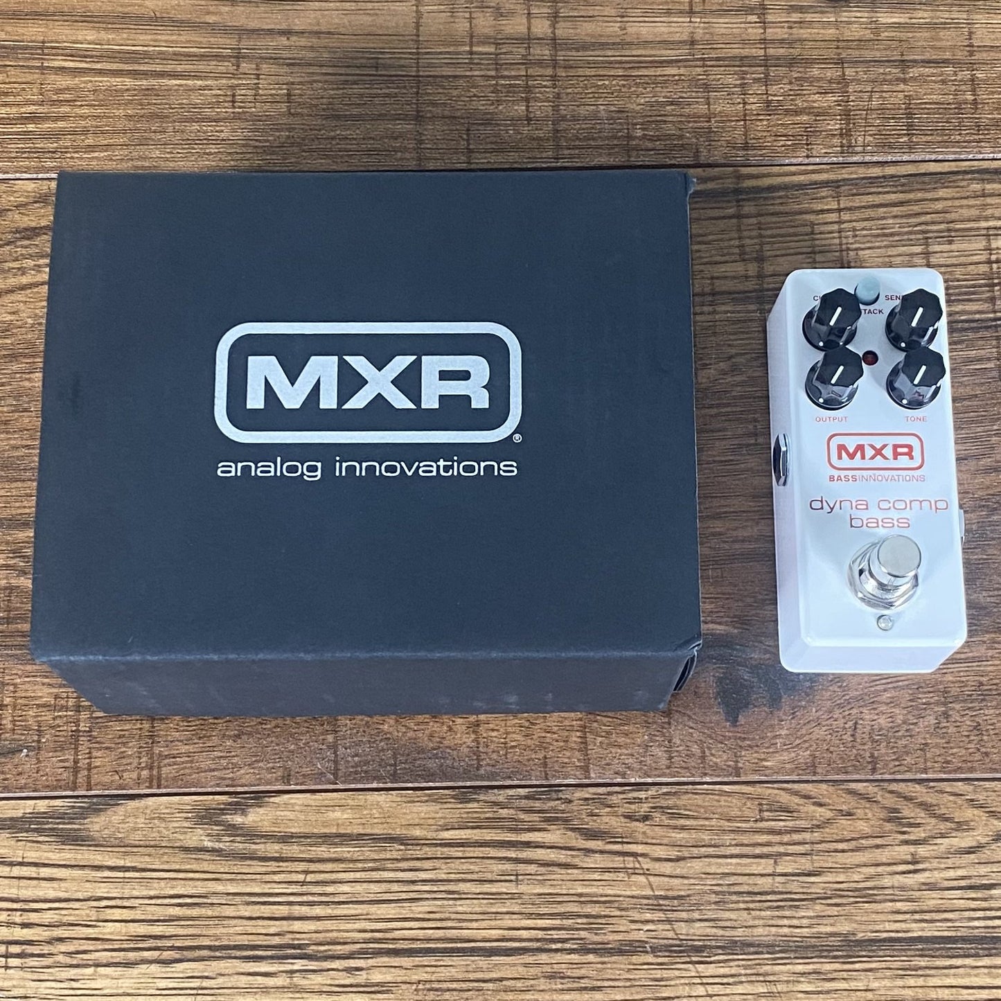 Dunlop MXR M282 Dyna Comp Bass Mini Compressor Effect Pedal B Stock