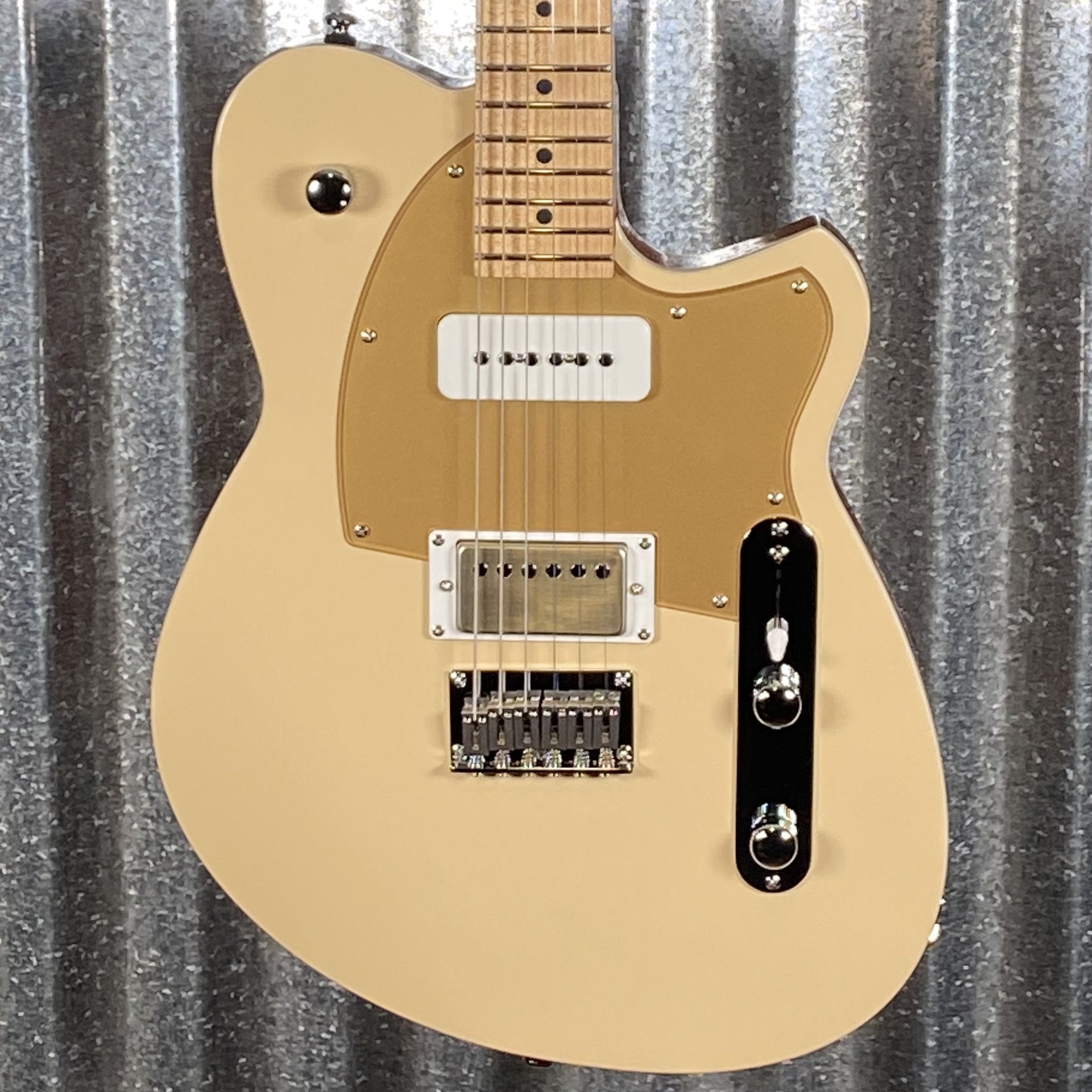 Reverend Charger H90 Sandstone Guitar #69841 – Specialty Traders