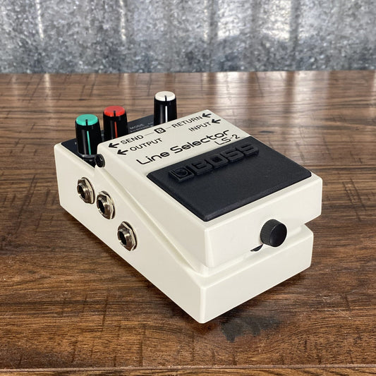 Boss LS-2 Line Selector AB Switch Guitar Effect Pedal Demo