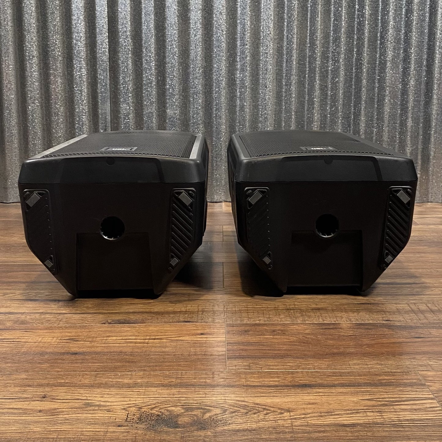 JBL IRX108BT 1x8" 200 Watt. Powered PA Speaker & Cover Pair Used