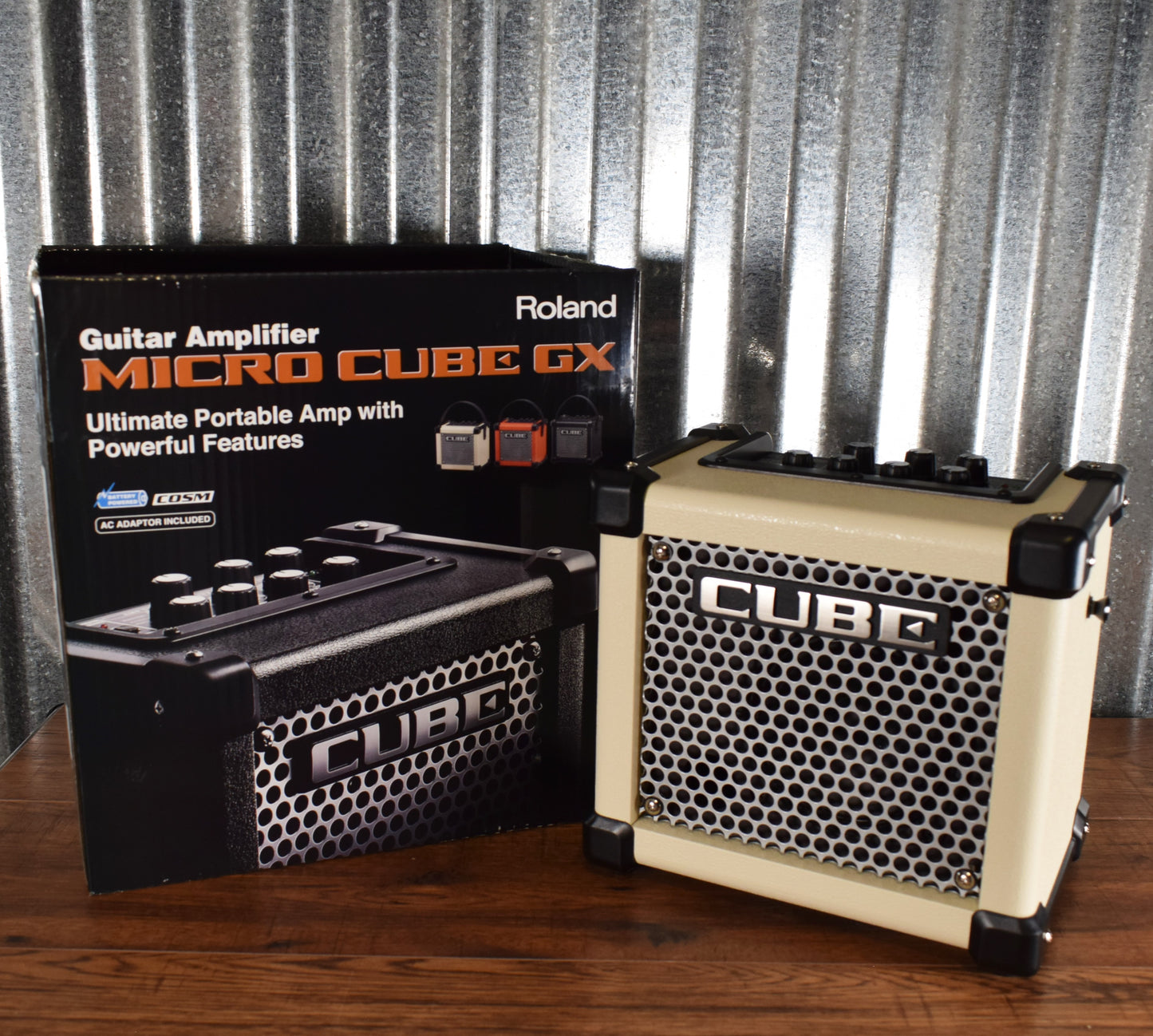 Roland Micro Cube GX 3 Watt 1x5" Battery Powered Guitar Combo Amplifier WHITE