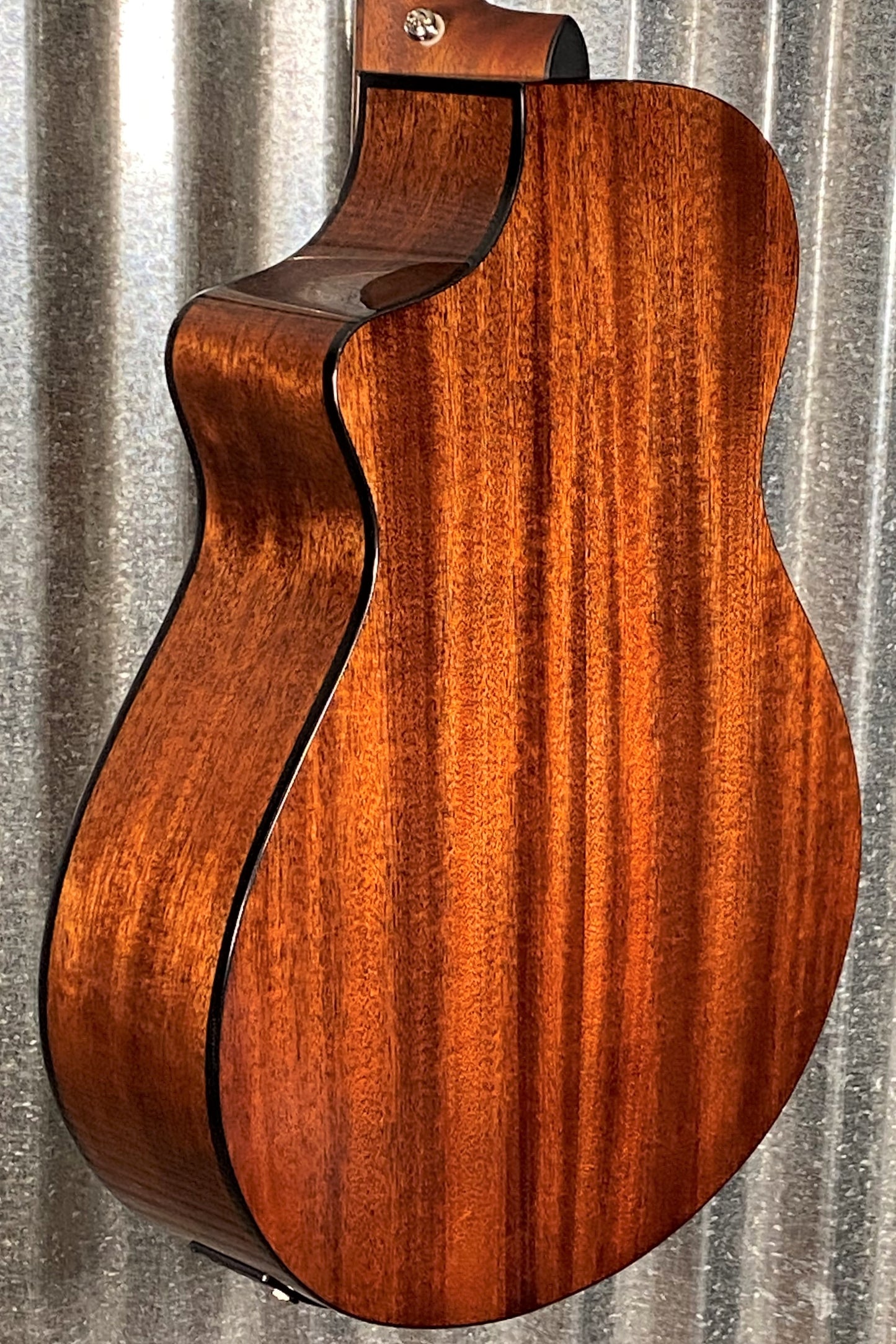 Breedlove Discovery S Concert Edgeburst CE Mahogany Acoustic Electric Guitar DSCN44CEAMAM #5808