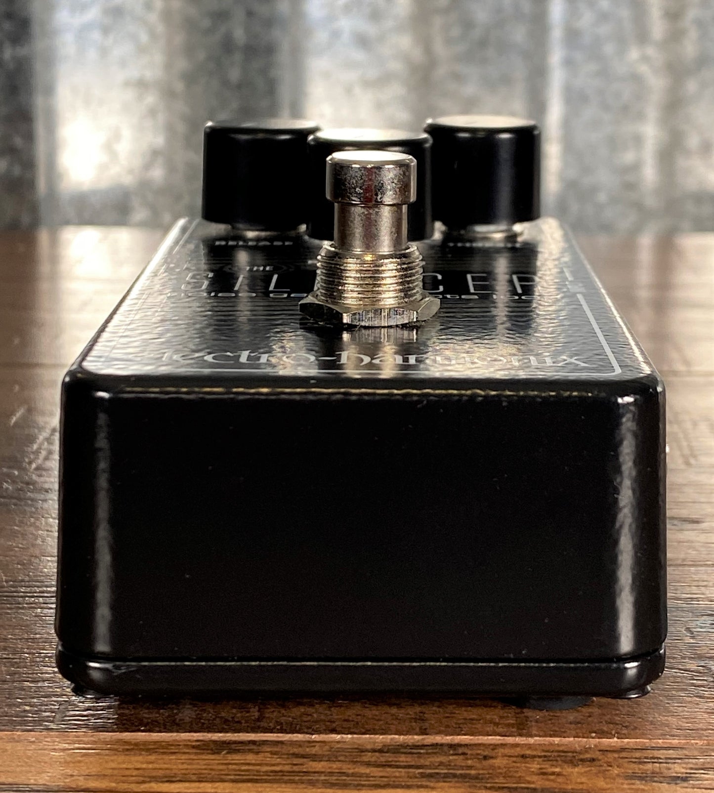 Electro-Harmonix EHX The SILENCER Noise Gate & Effects Loop Guitar & Bass Effect Pedal Used