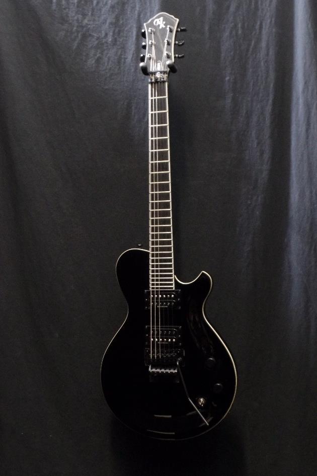Michael Kelly MKPMTBLK Patriot Magnum Tremolo Guitar Black Blem #1259